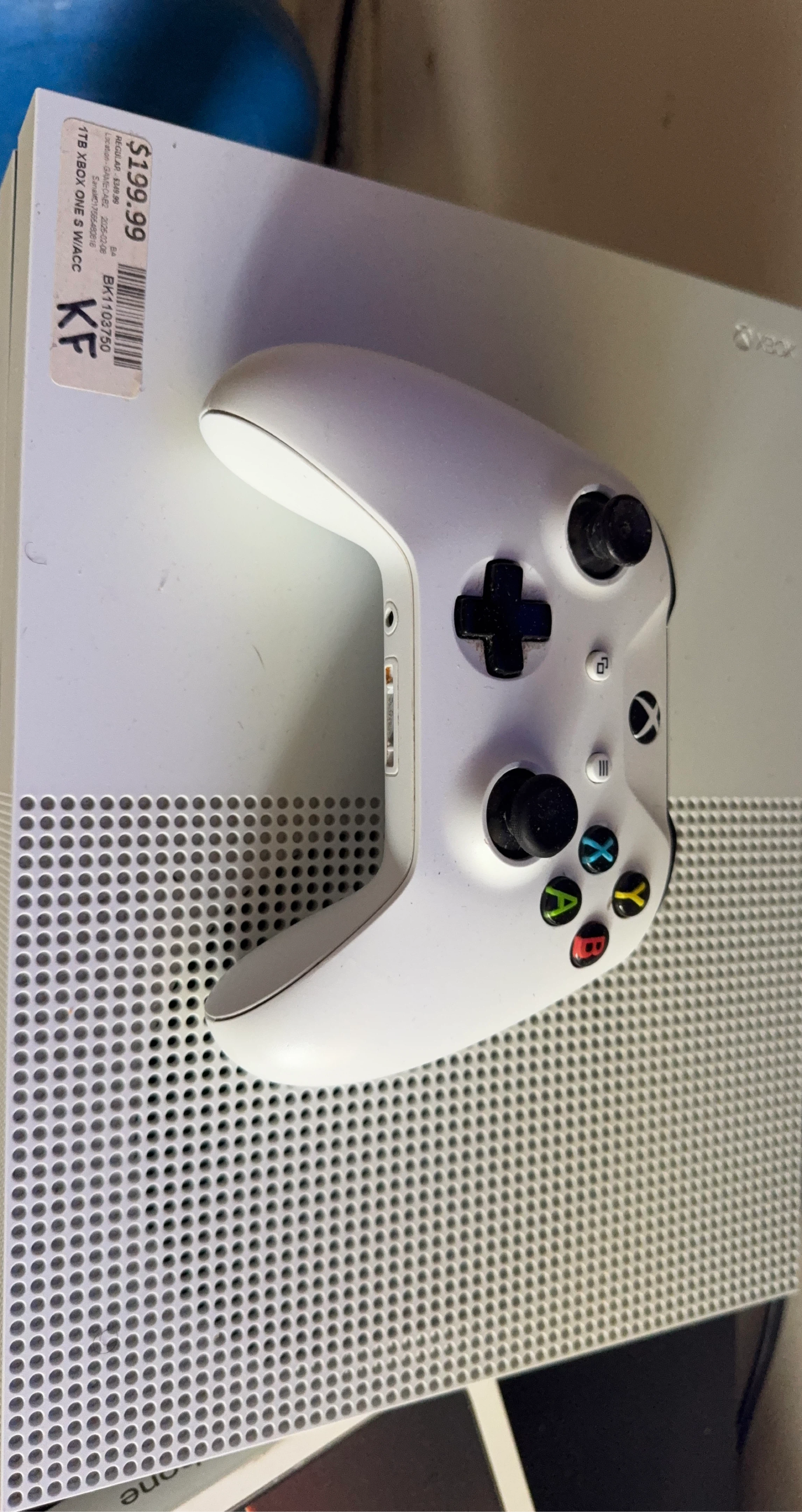 Xbox One S 1TB Console with Controller