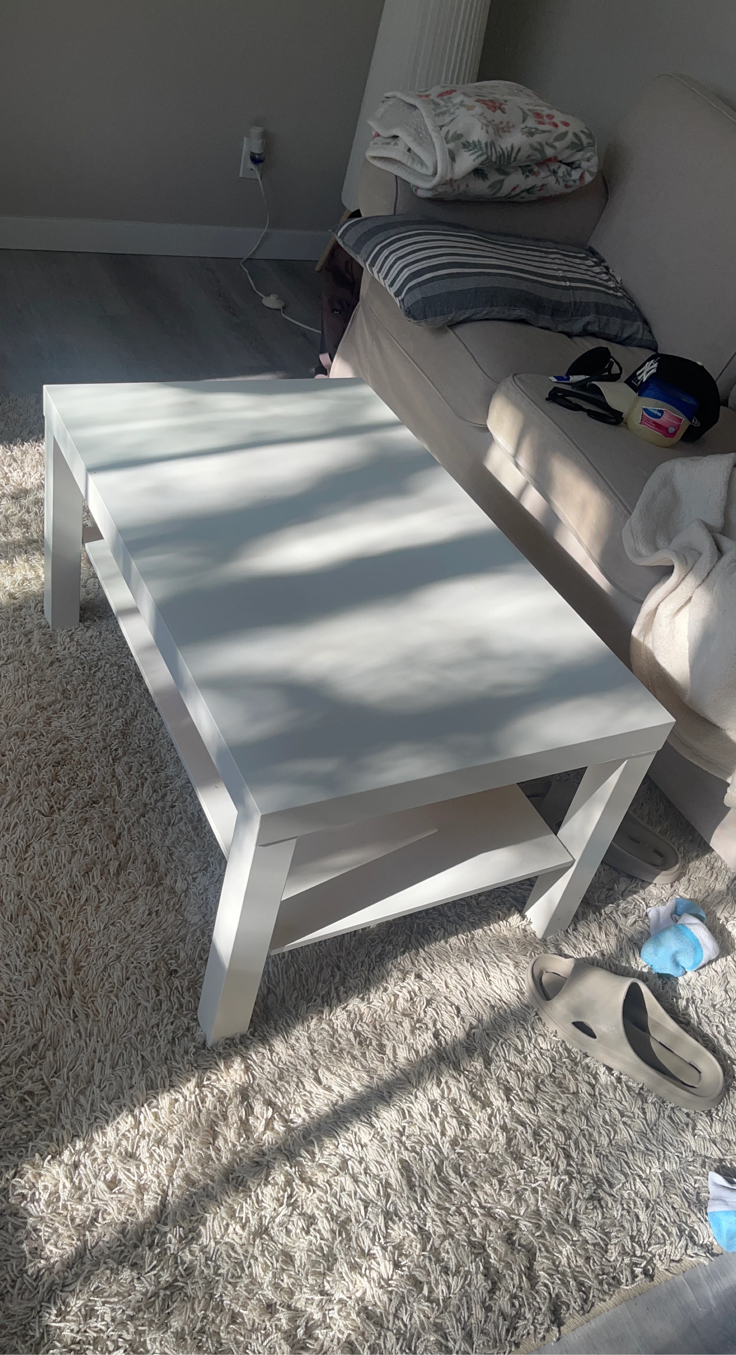 White Coffee Table with Shelf