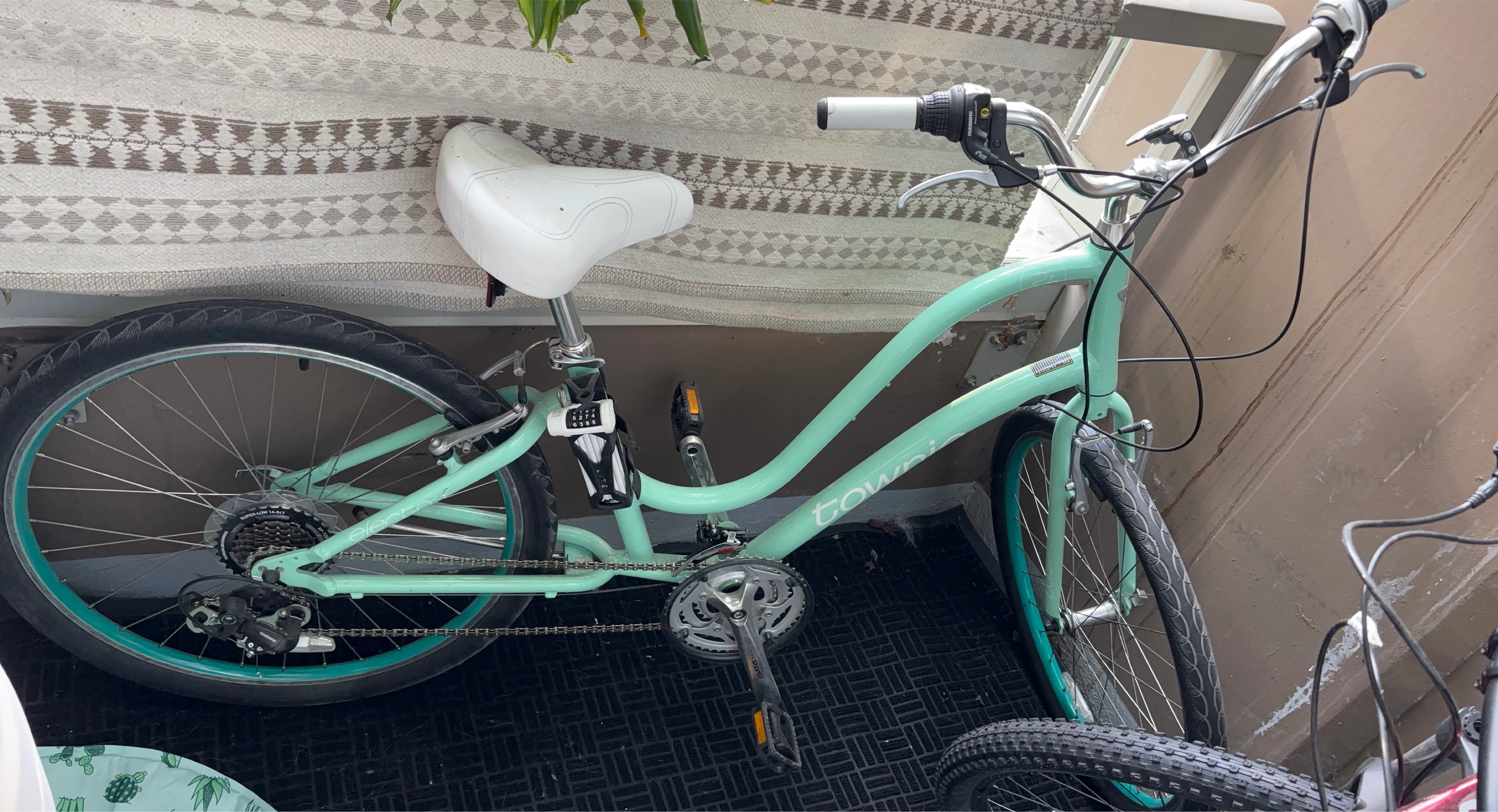 Townie Mint Green Cruiser Bicycle