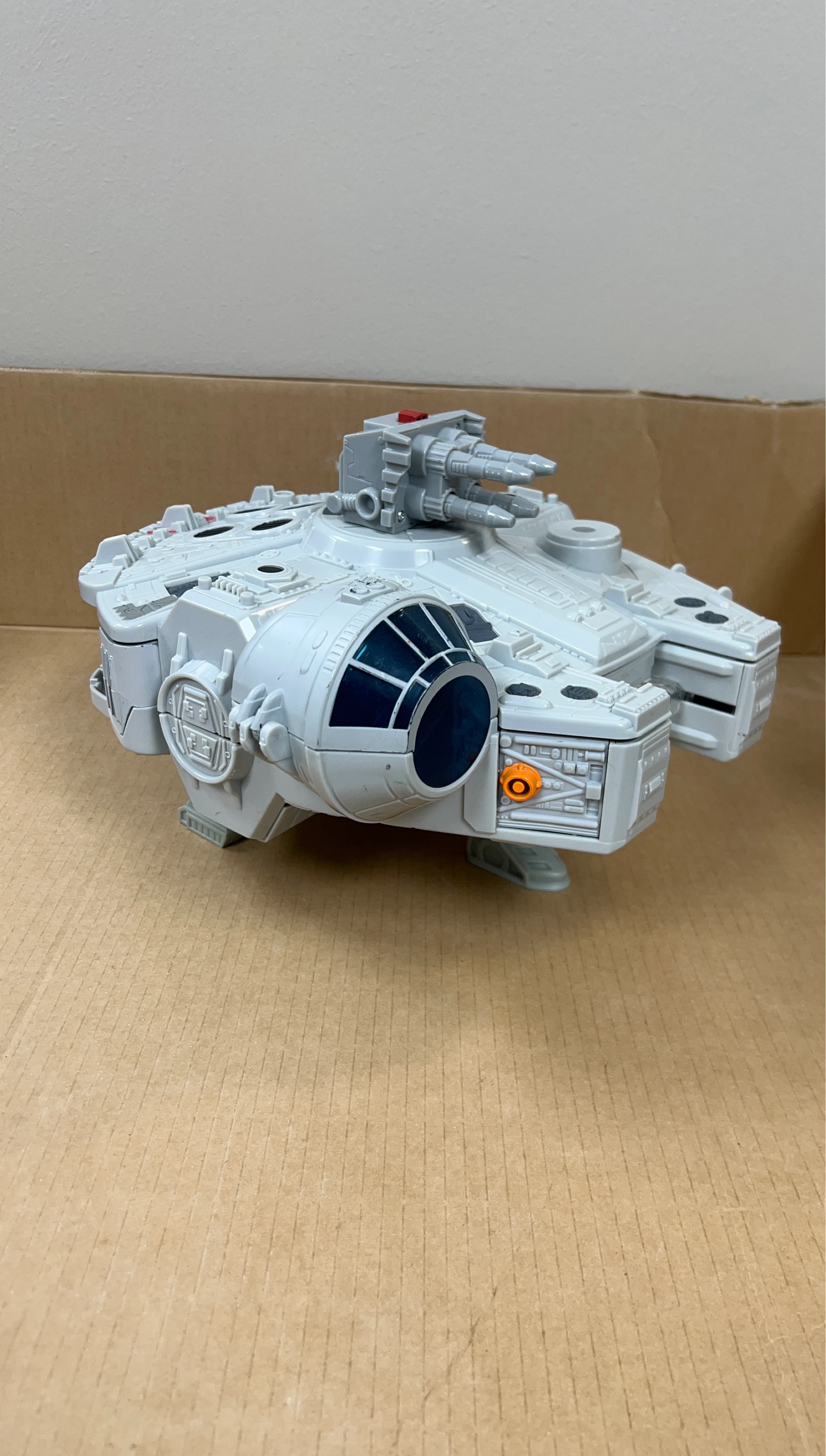 Star Wars Millennium Falcon Toy