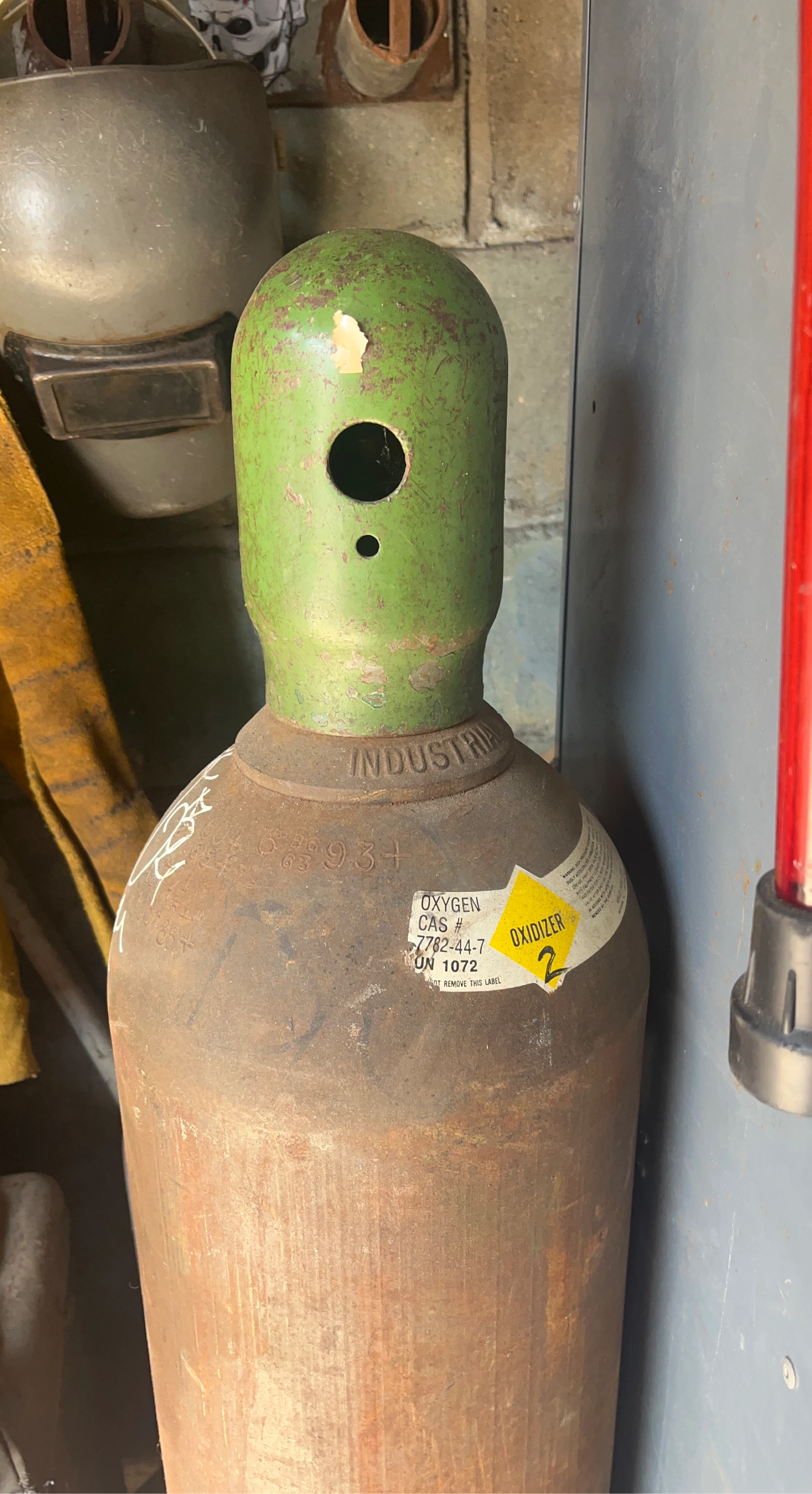 Oxygen Gas Cylinder - Industrial