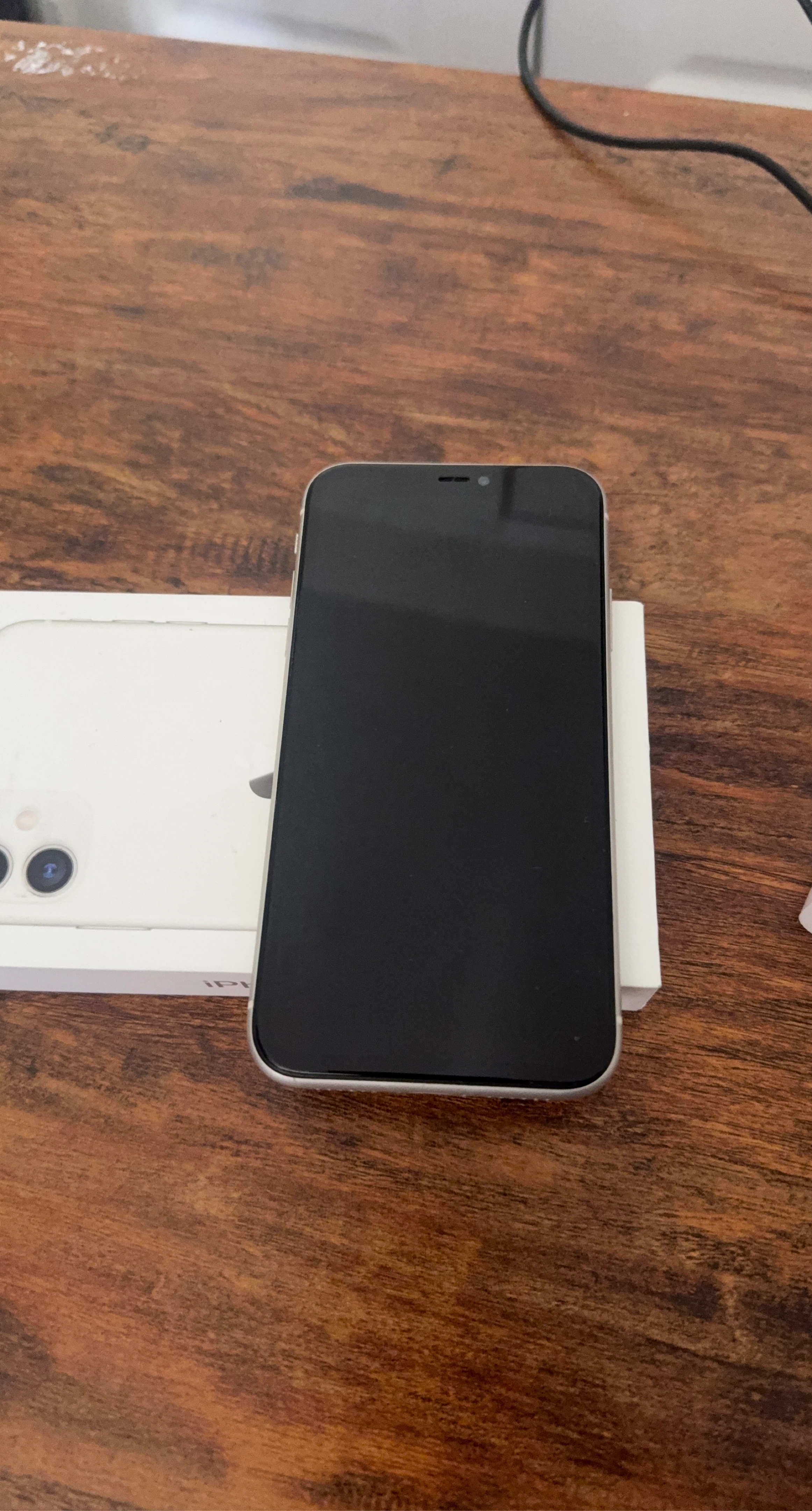 Apple iPhone 11 White