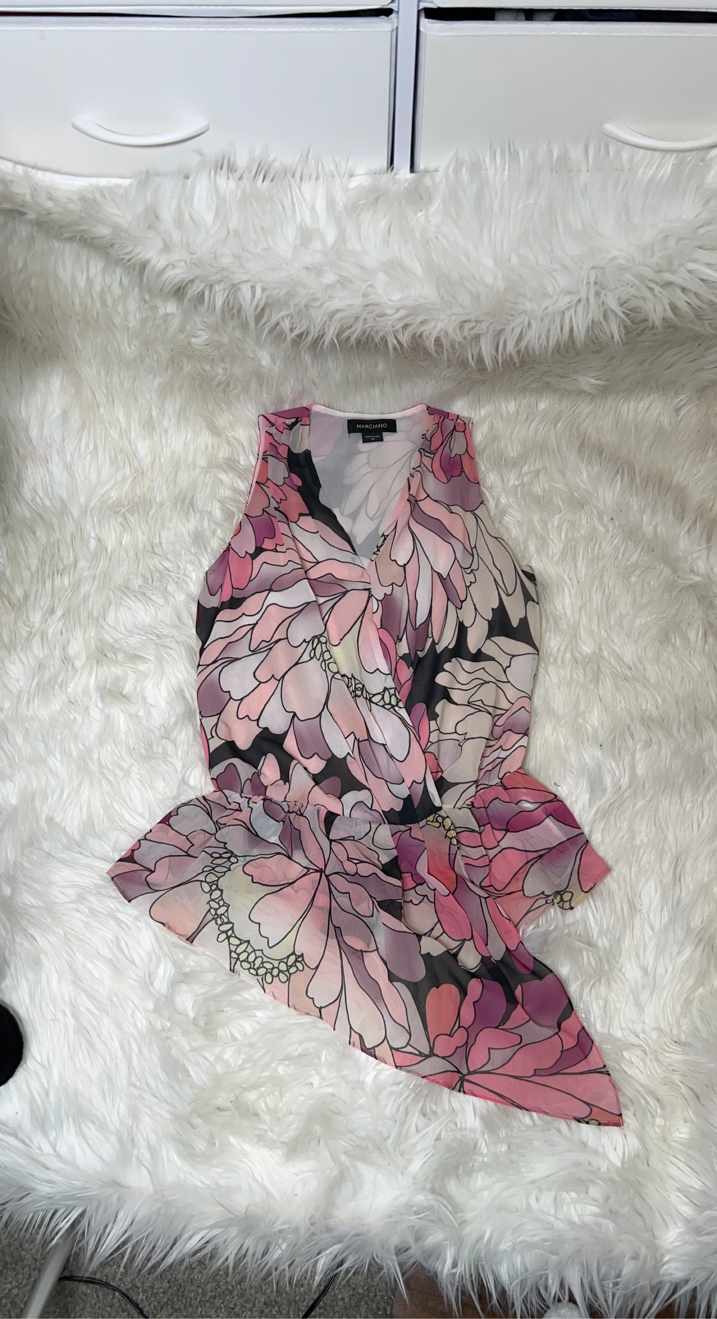 Marciano Floral Print Sleeveless V-Neck Top