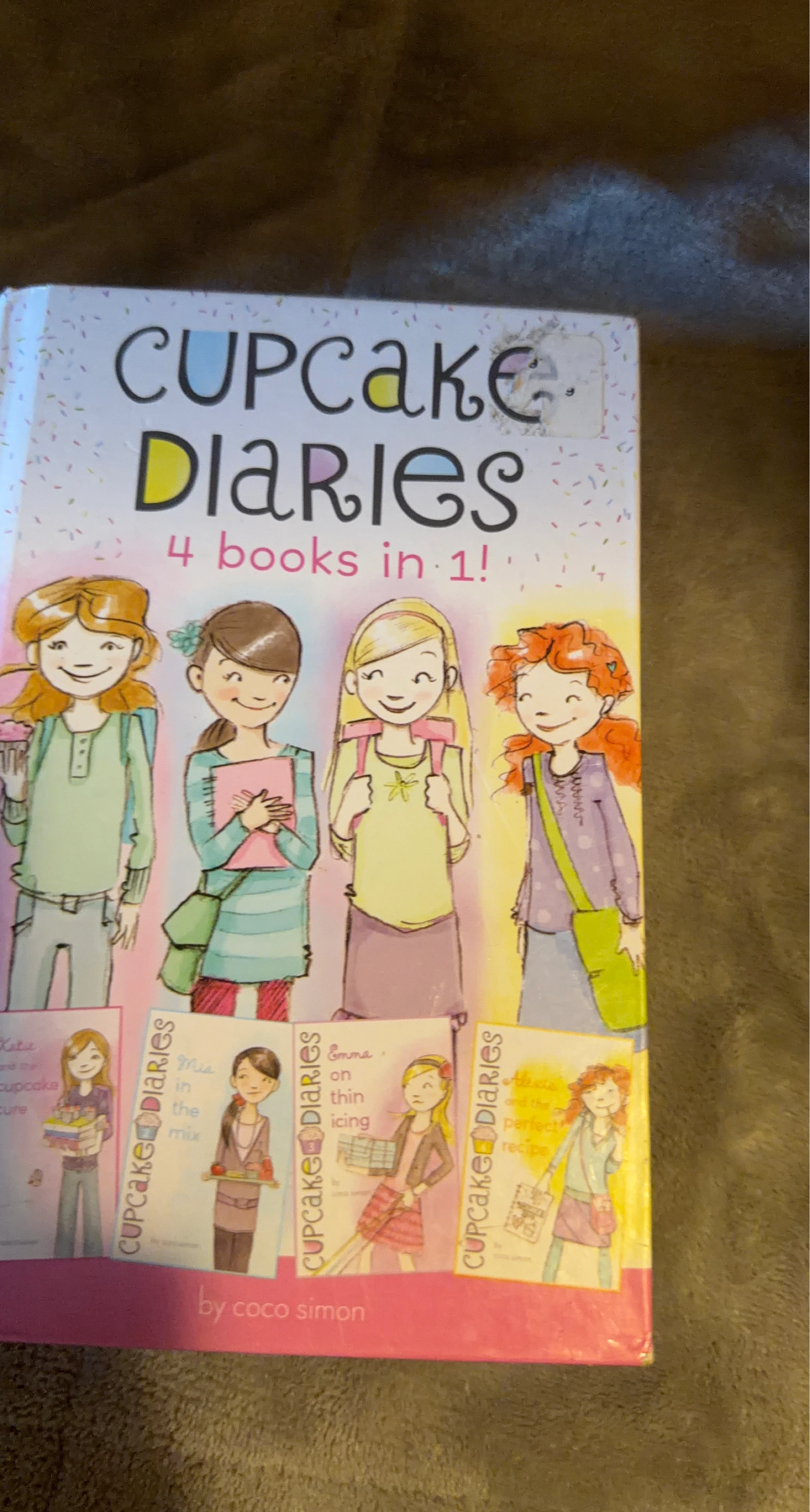 Cupcake Diaries 4 Books in 1 Collection