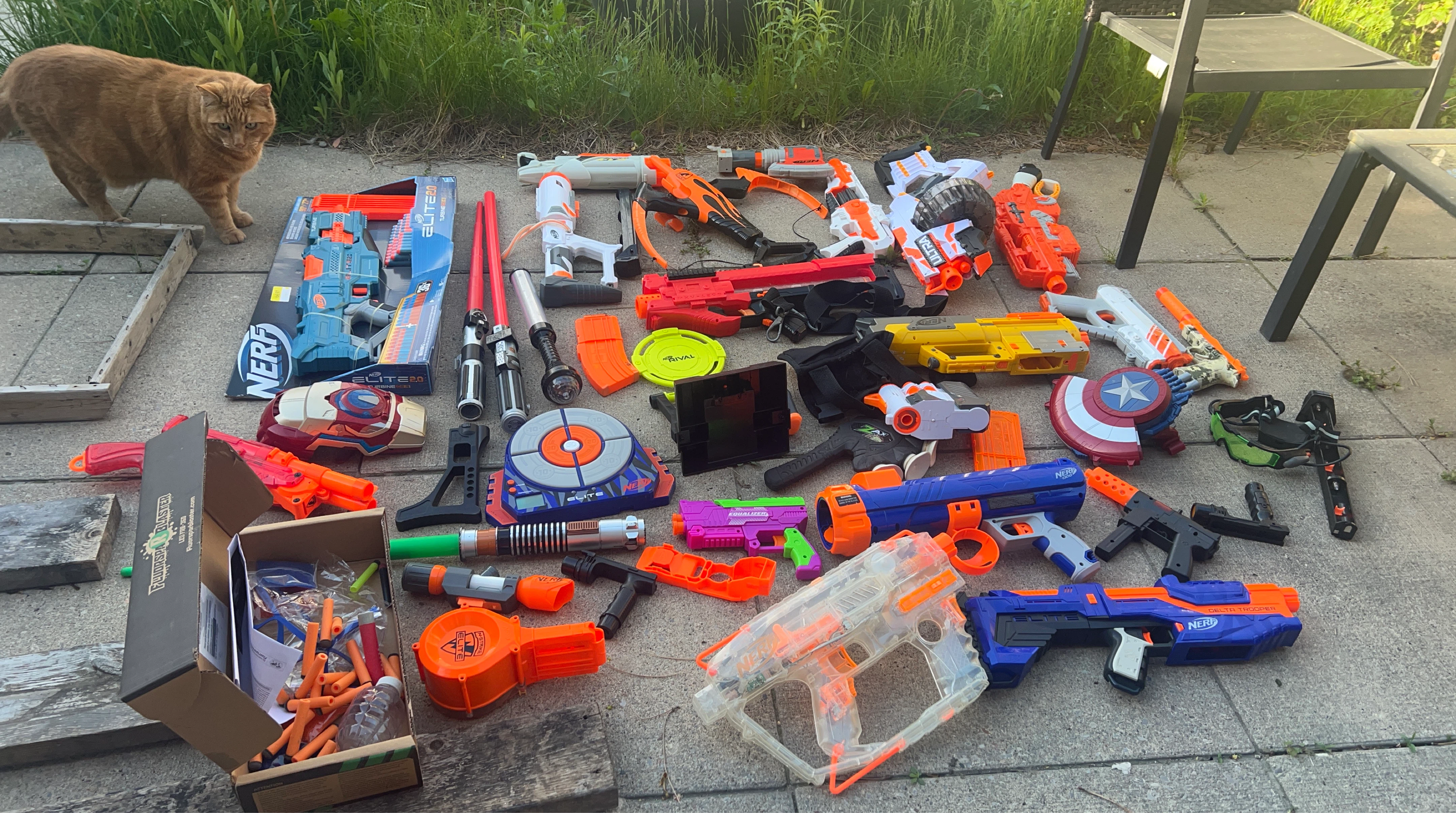 Mixed lot of toys