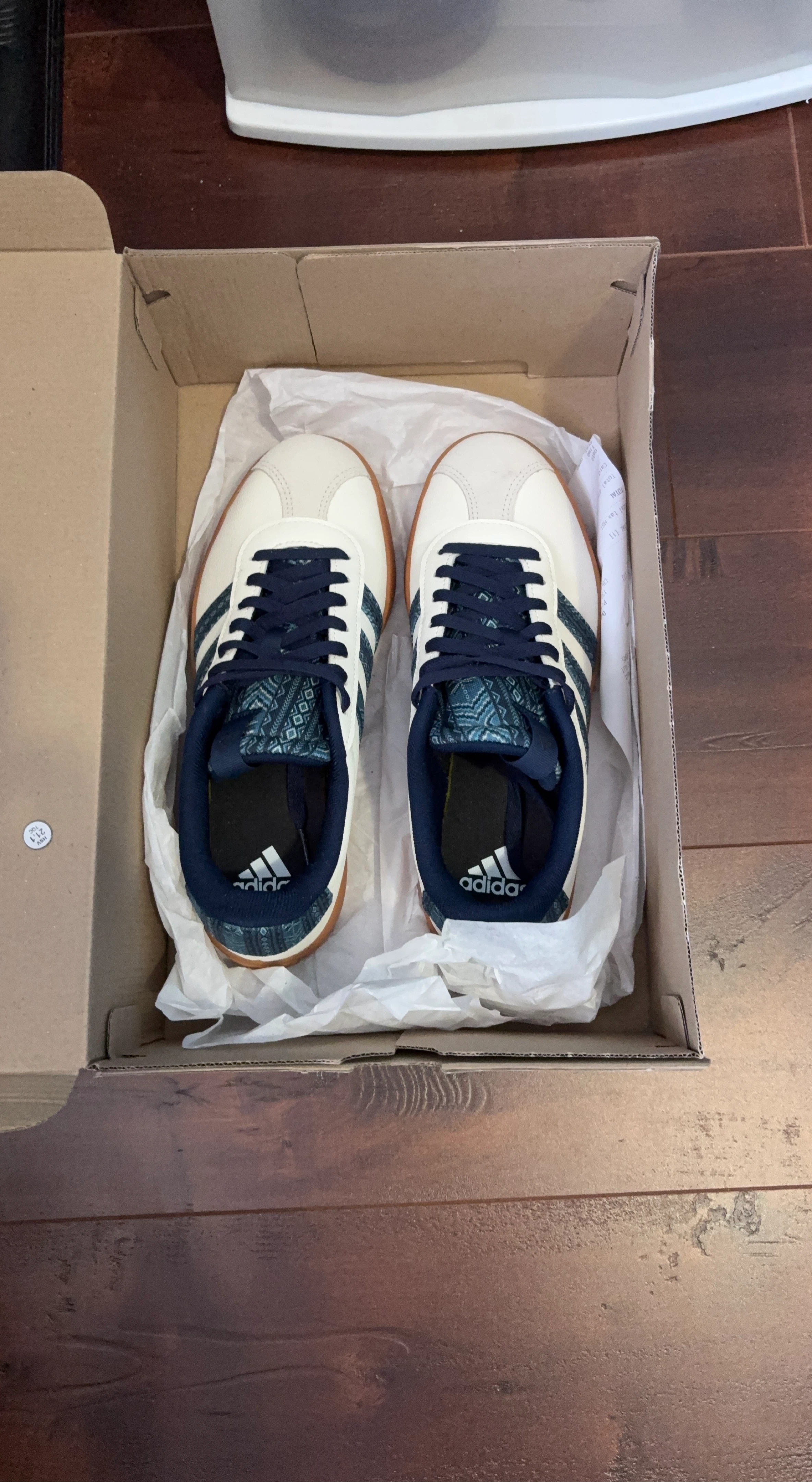 Adidas Samba Shoes - Size 8
