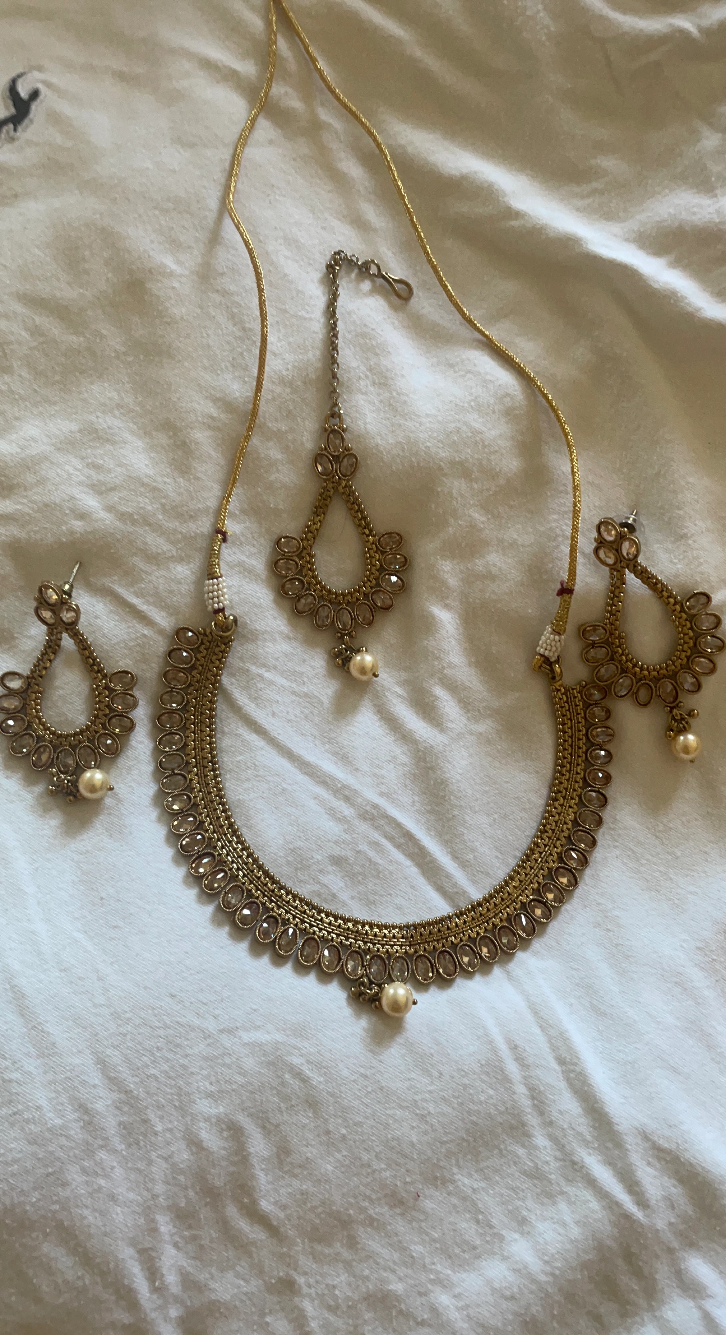 Gold-tone Necklace and Earring Set with Maang Tikka
