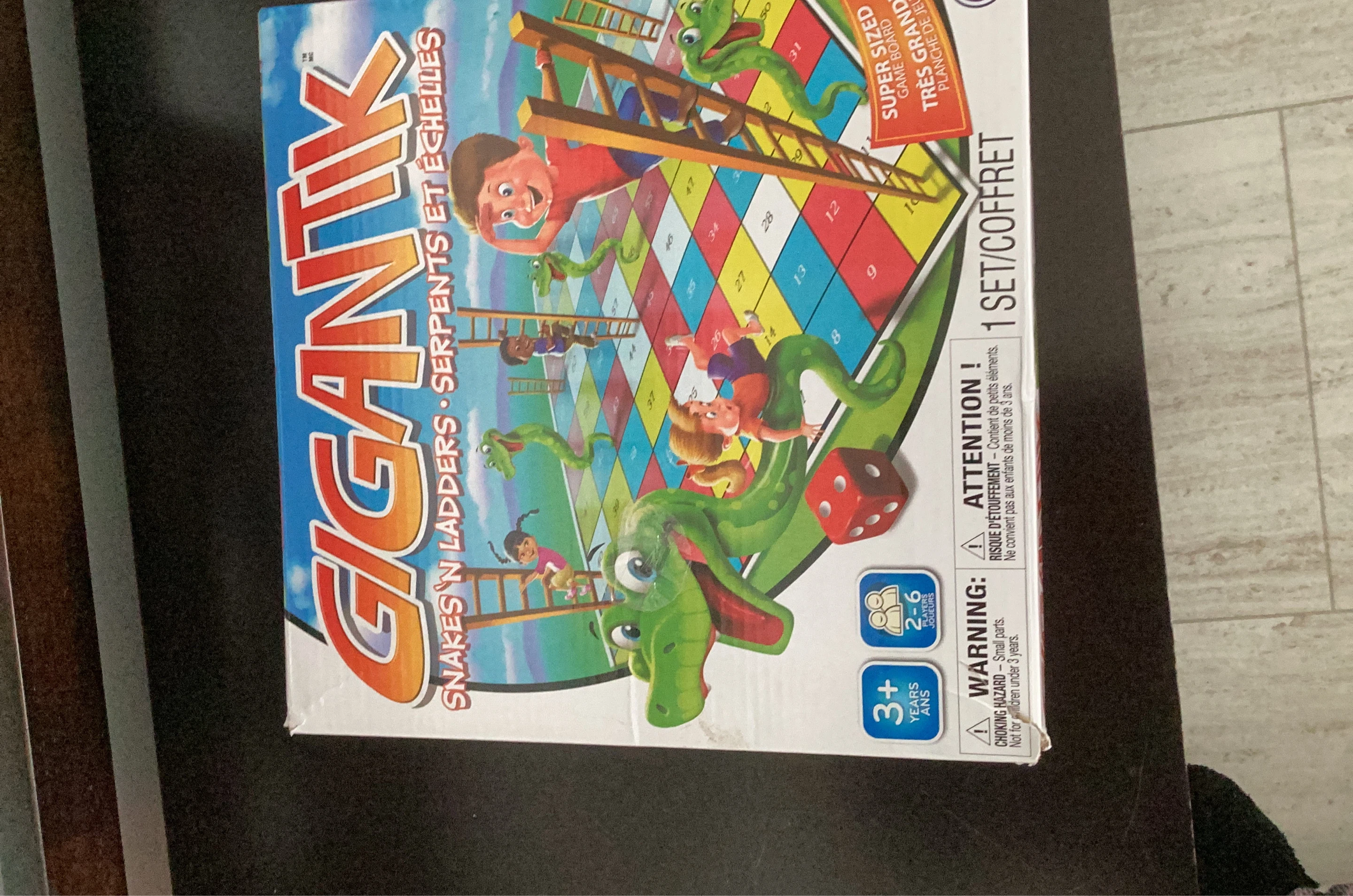Gigantik Snakes 'n Ladders Game