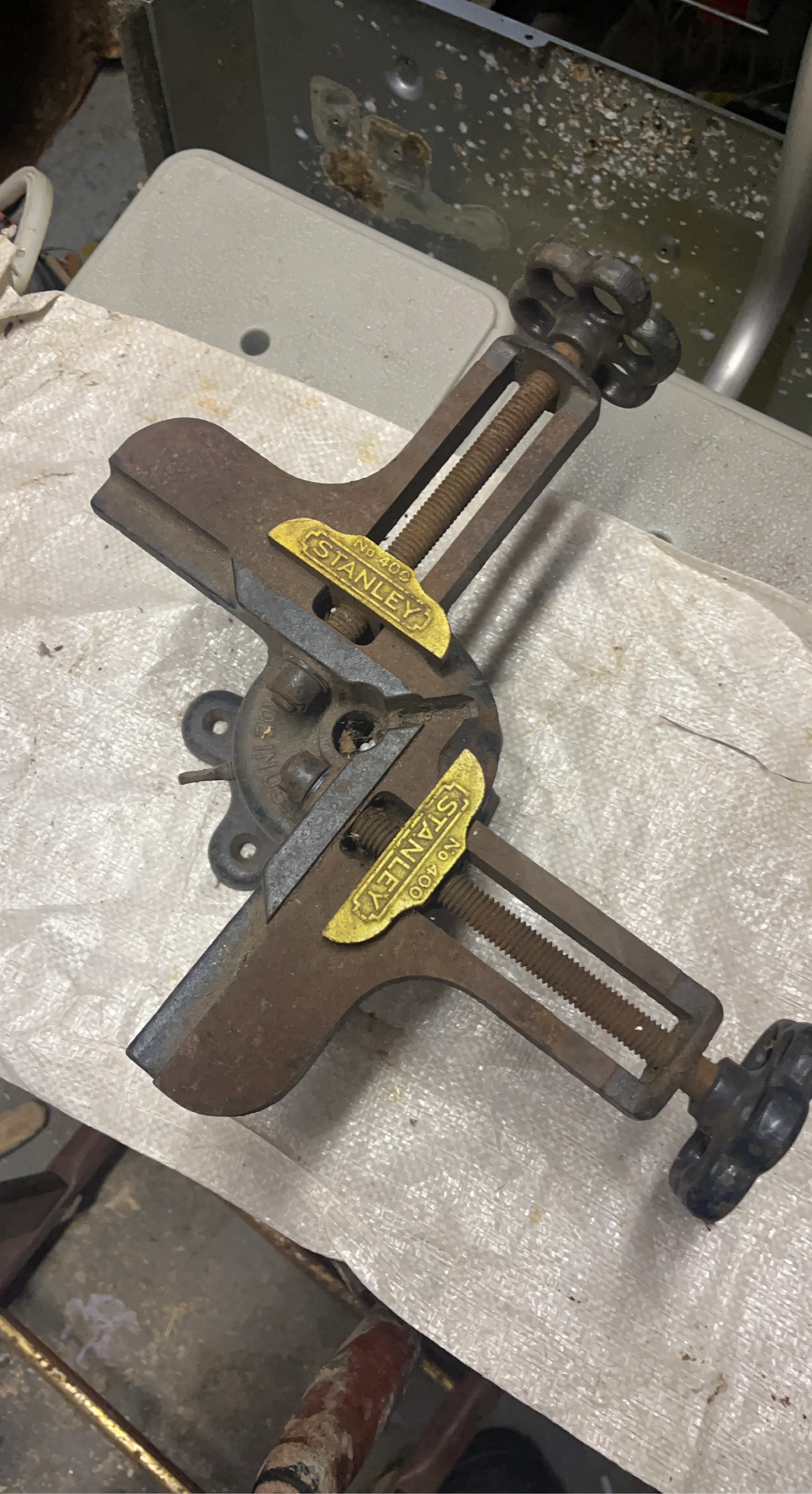 Stanley No. 400 Bench Vise