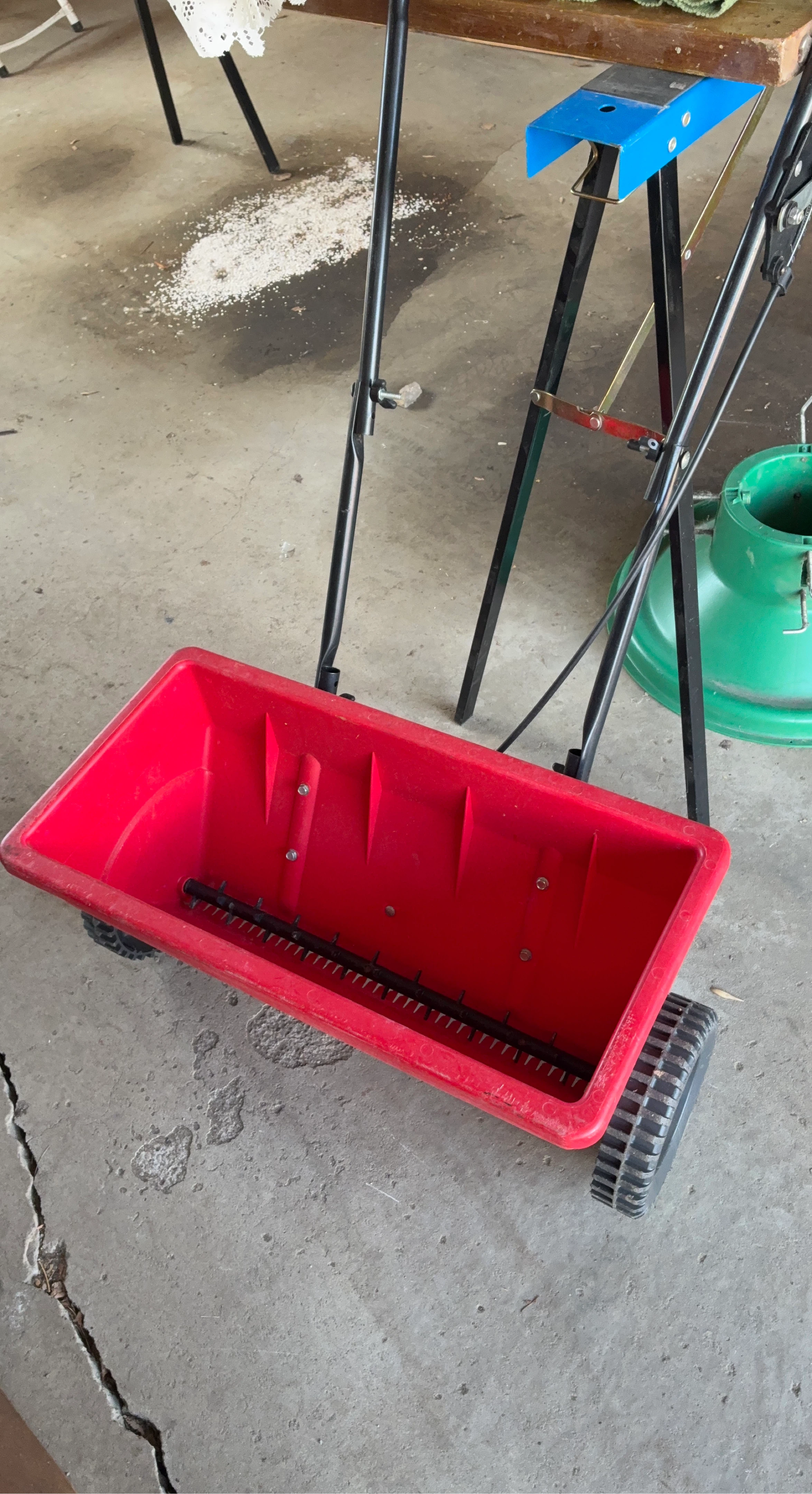 Red Lawn Fertilizer Spreader