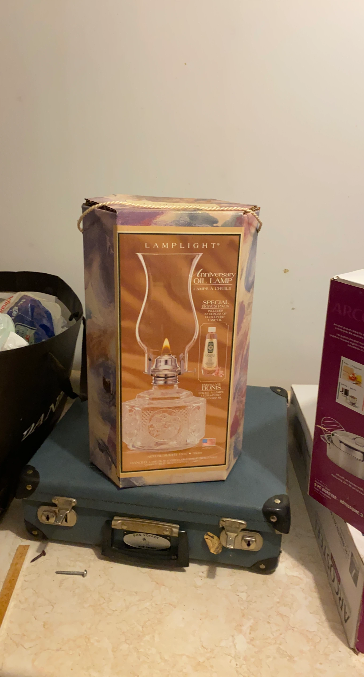 Lamplight Anniversary Oil Lamp with 22 oz Lamp Oil