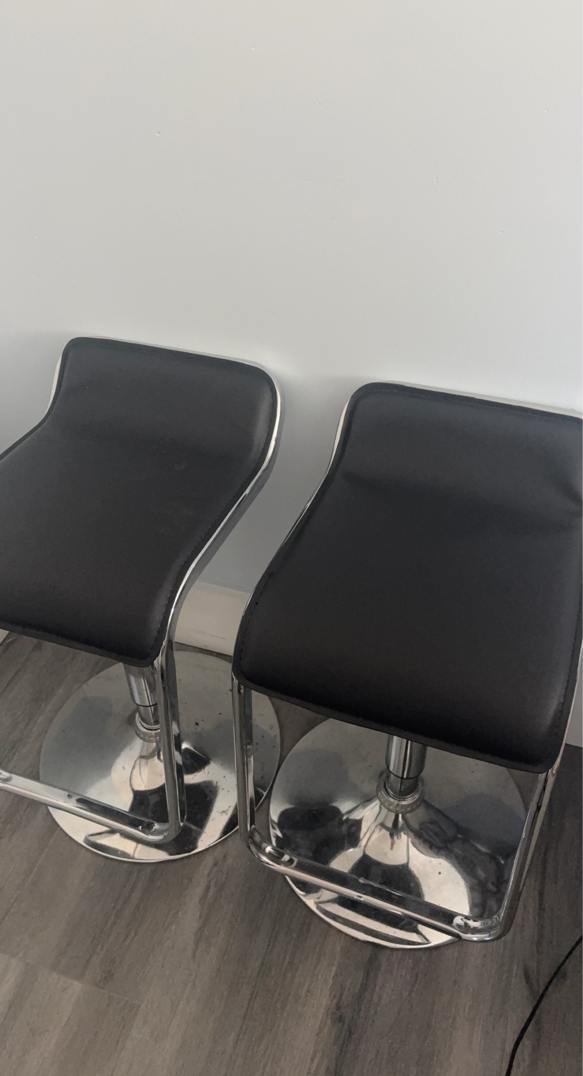 Set of 2 Black Faux Leather Bar Stools