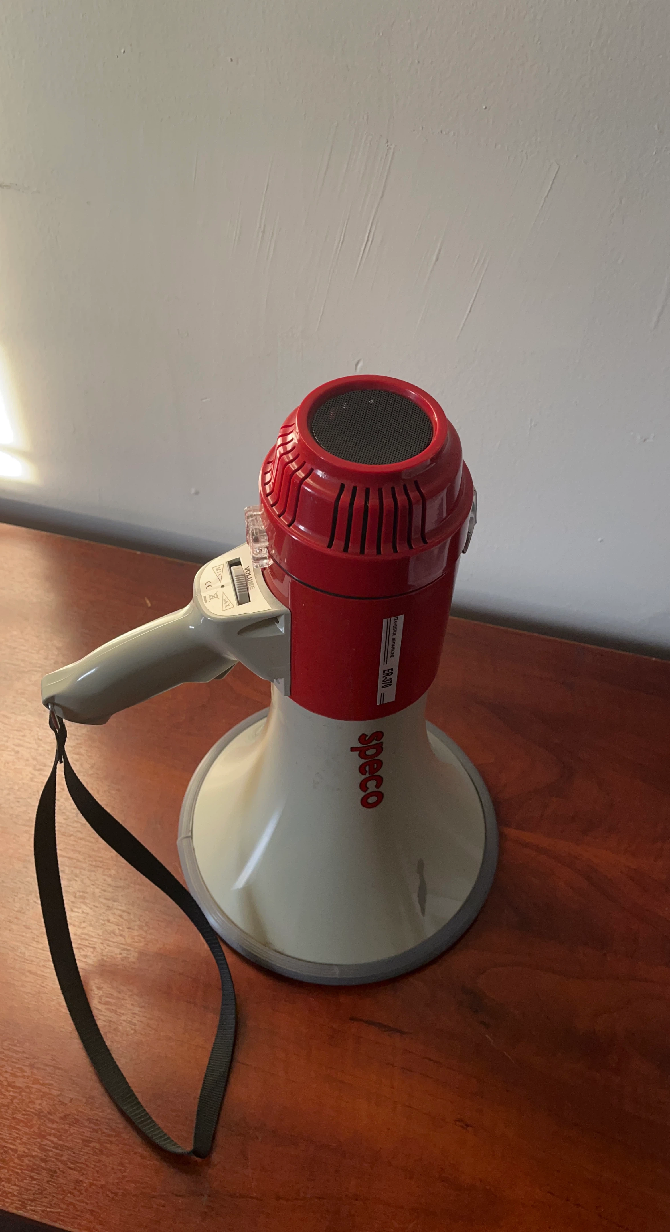 Speco ER-370 Megaphone - photo 2
