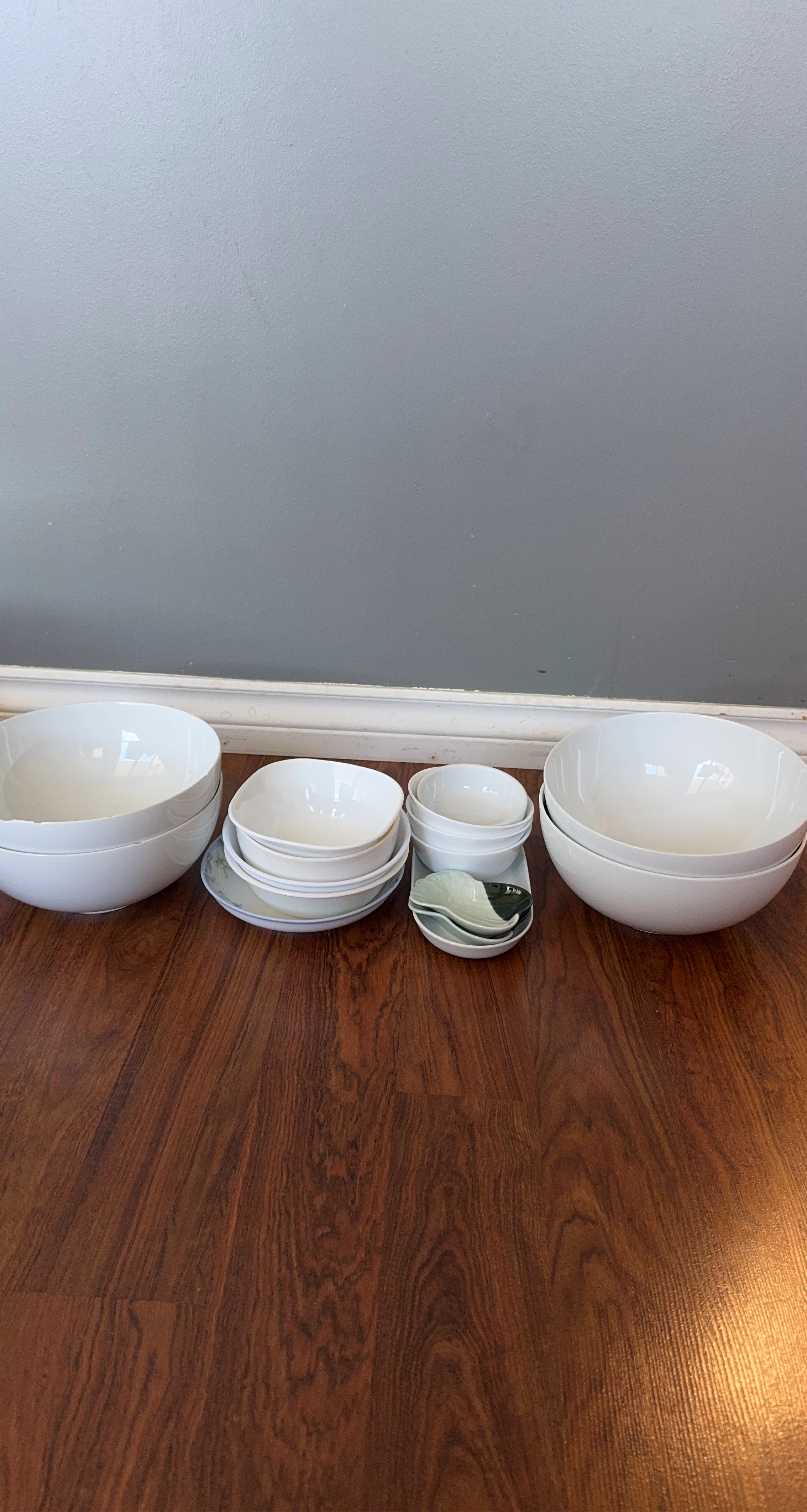 White Ceramic Bowl Set