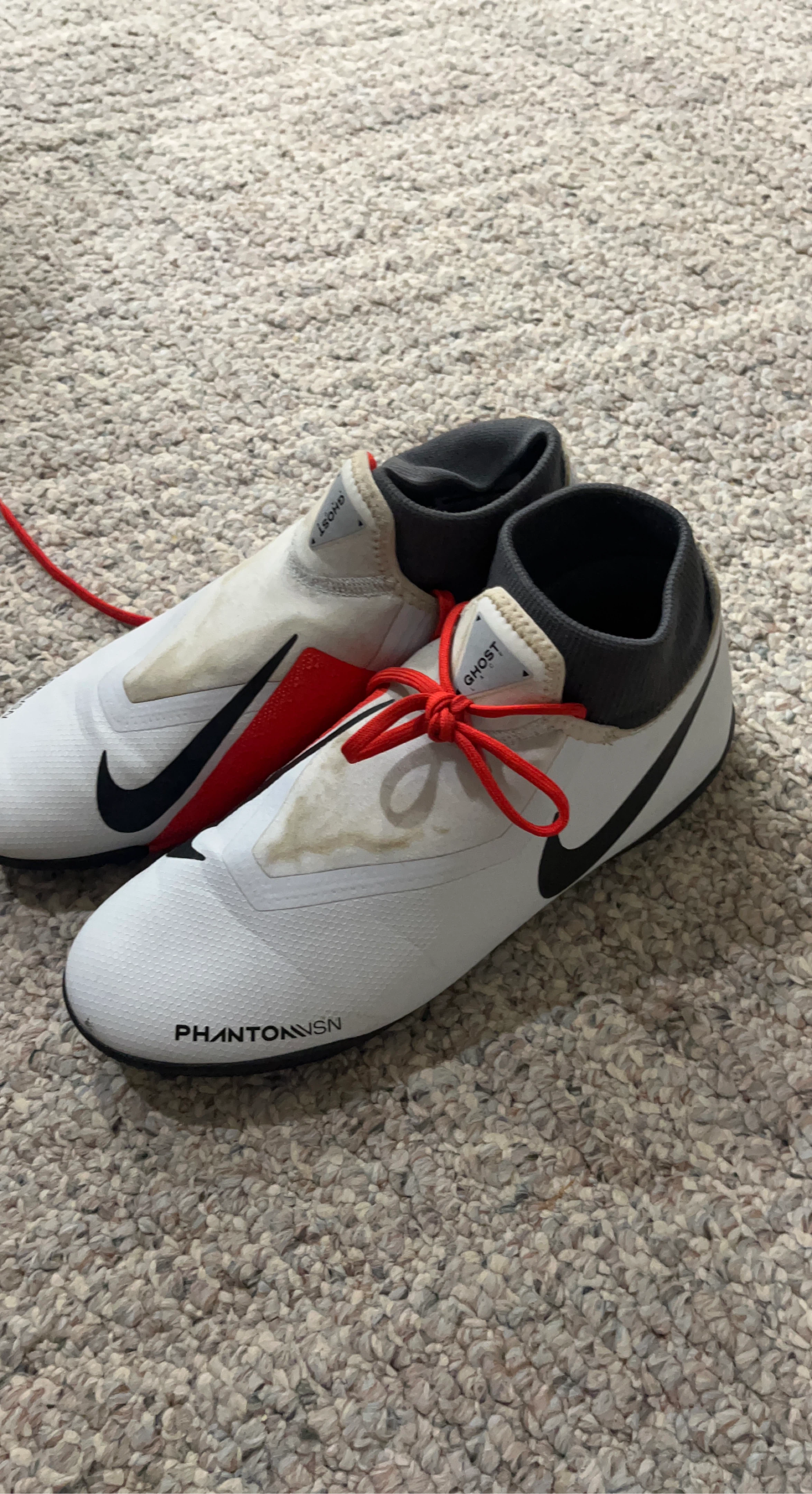 Nike Phantom VSNS 'Ghost' Soccer Cleats