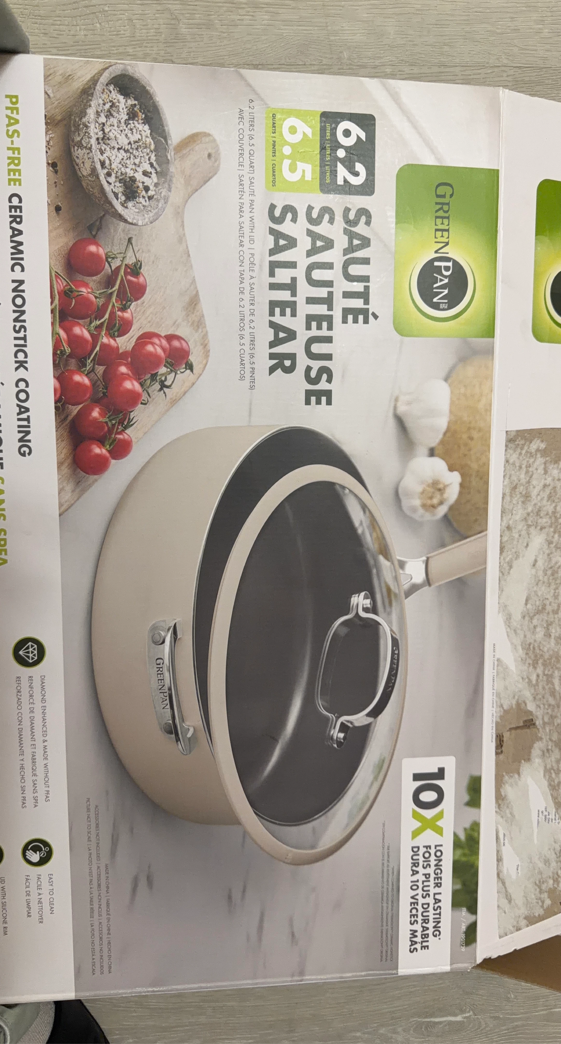 Green saute pan with lid