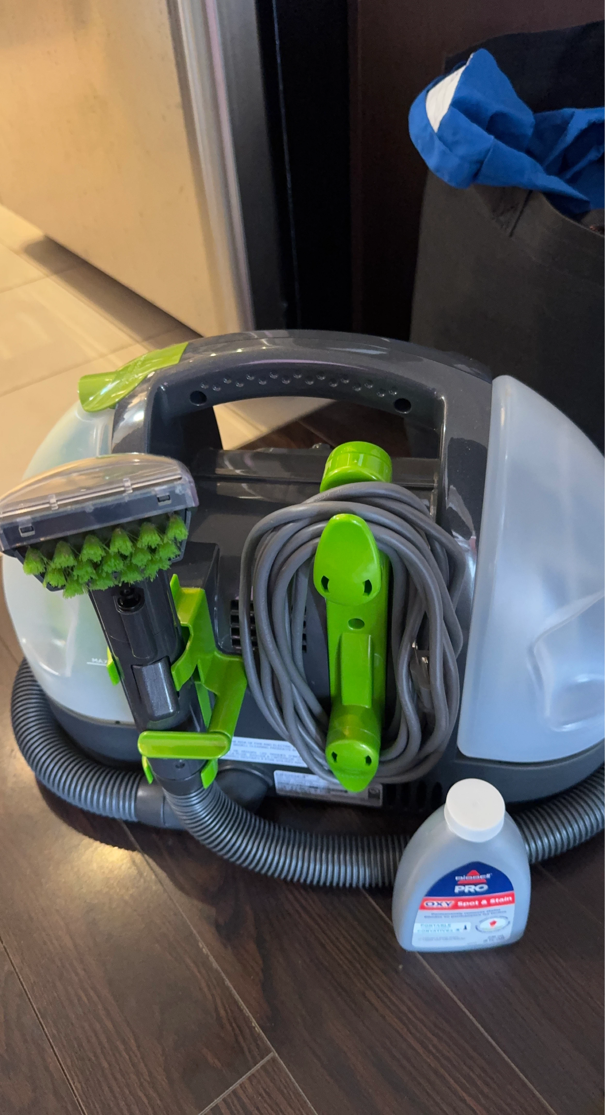 Bissell Pro Oxy Spot & Stain Carpet Cleaner