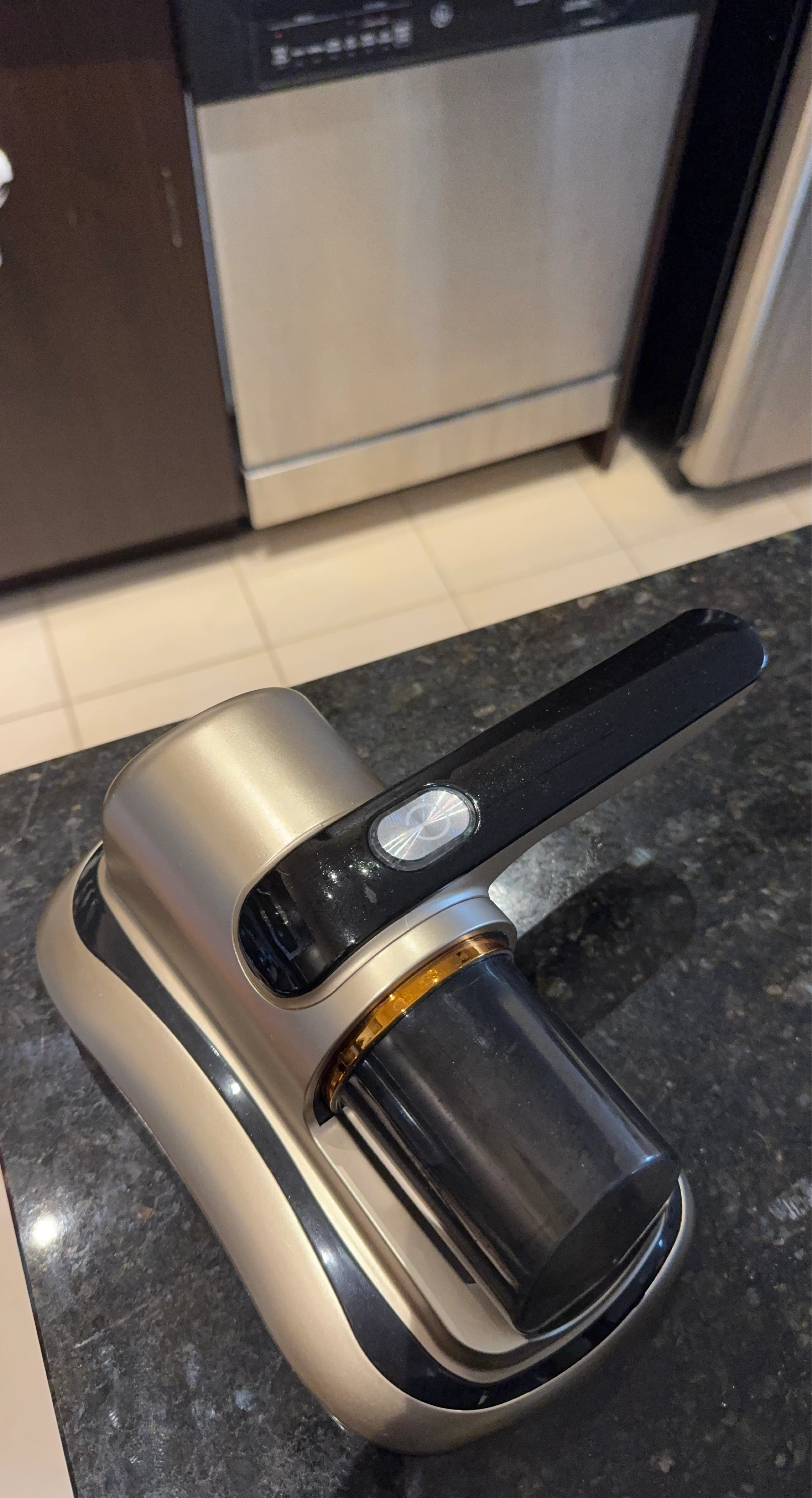 Electric Handheld vacuum cleaner