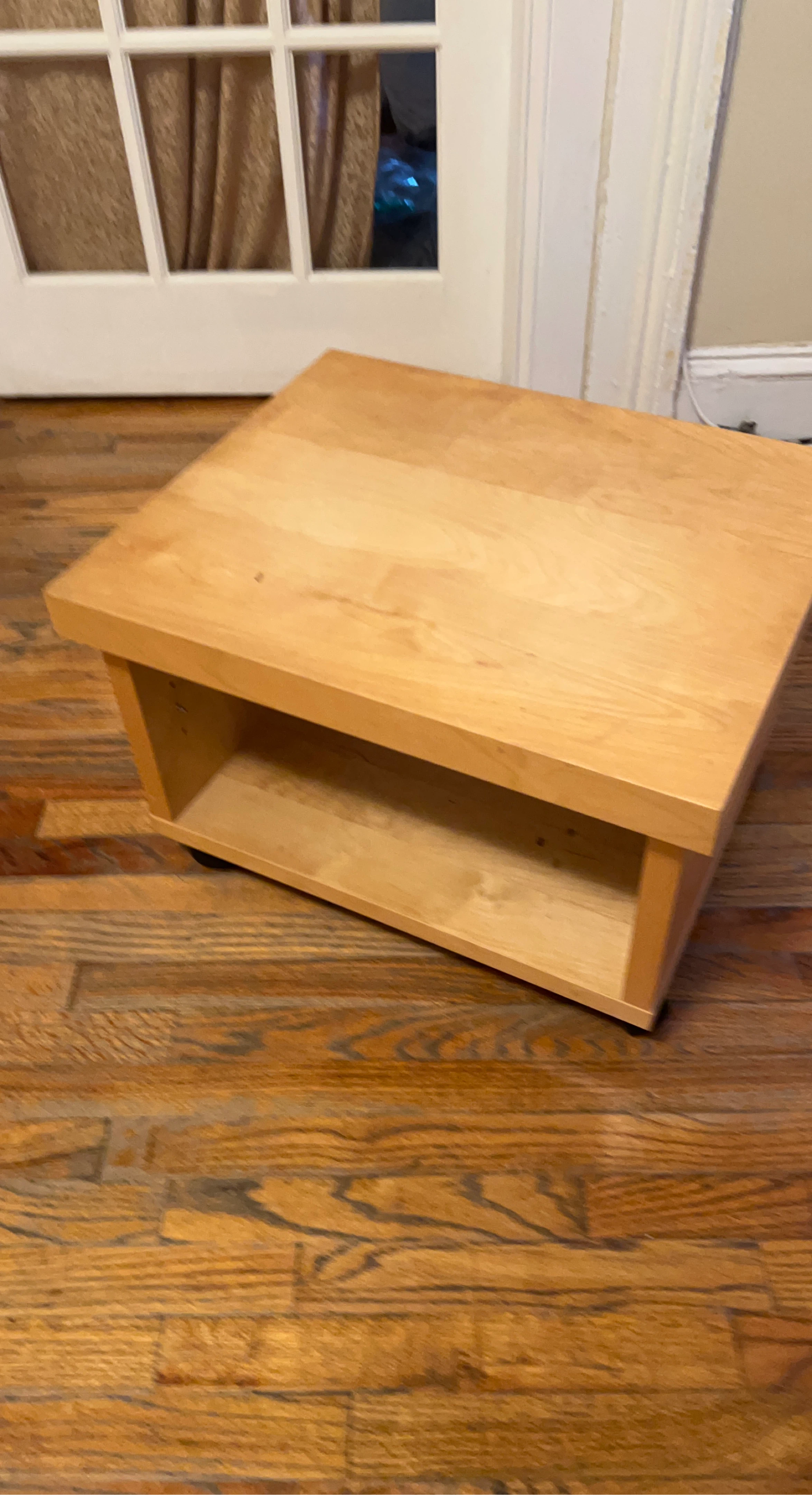 Light Wood Cube Side Table / Coffee Table