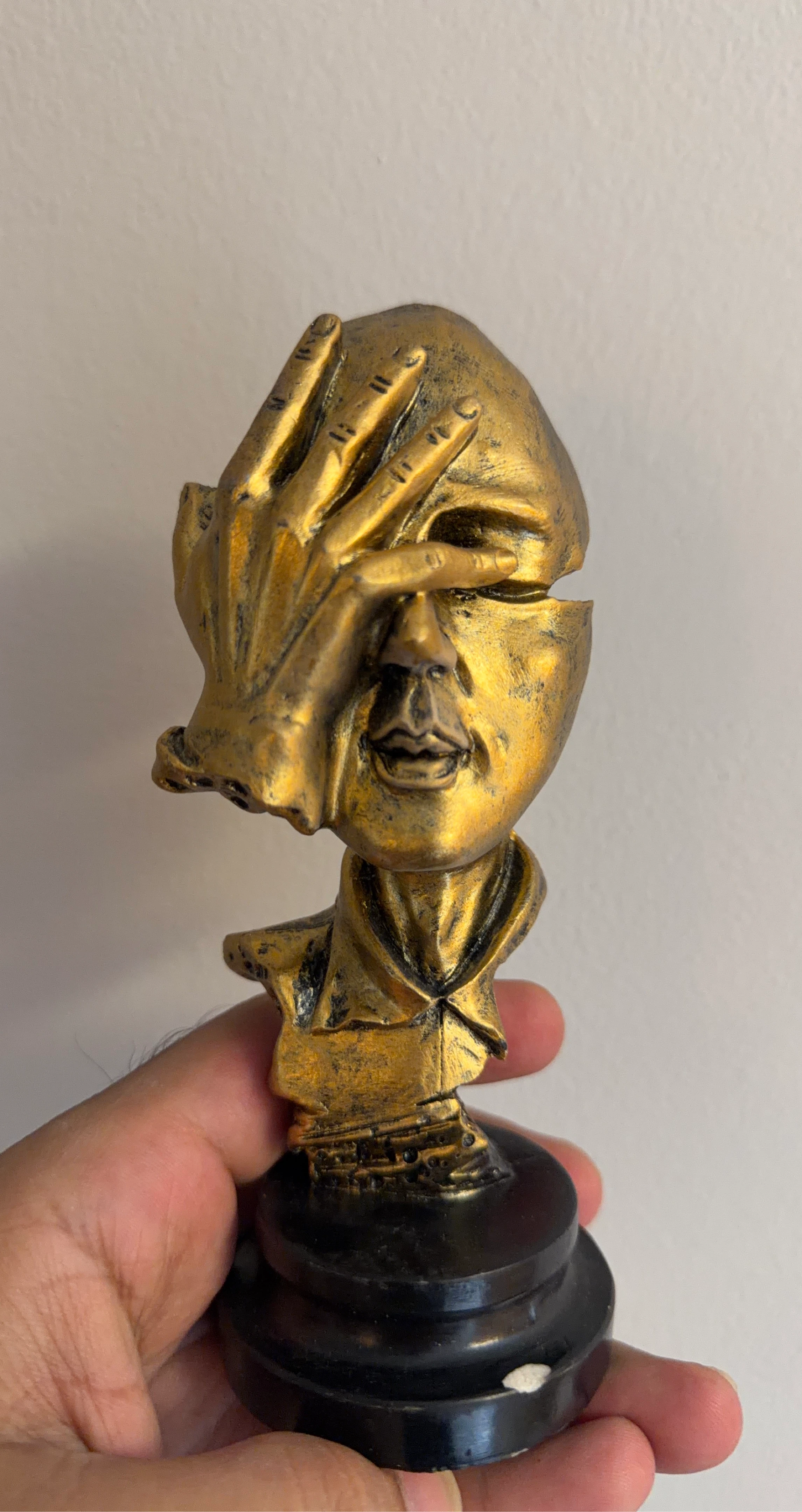 Decoration - Gold Abstract Face Sculpture
