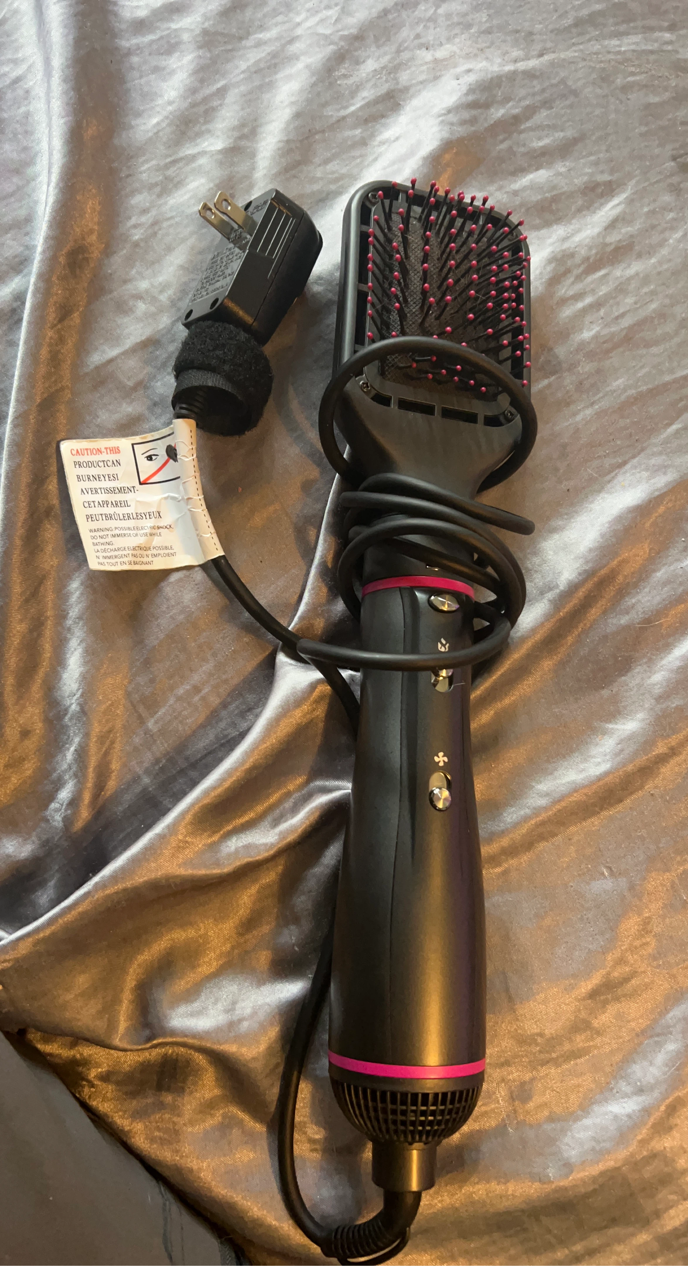 One-Step Hair Dryer and Volumizer Hot Air Brush - photo 2