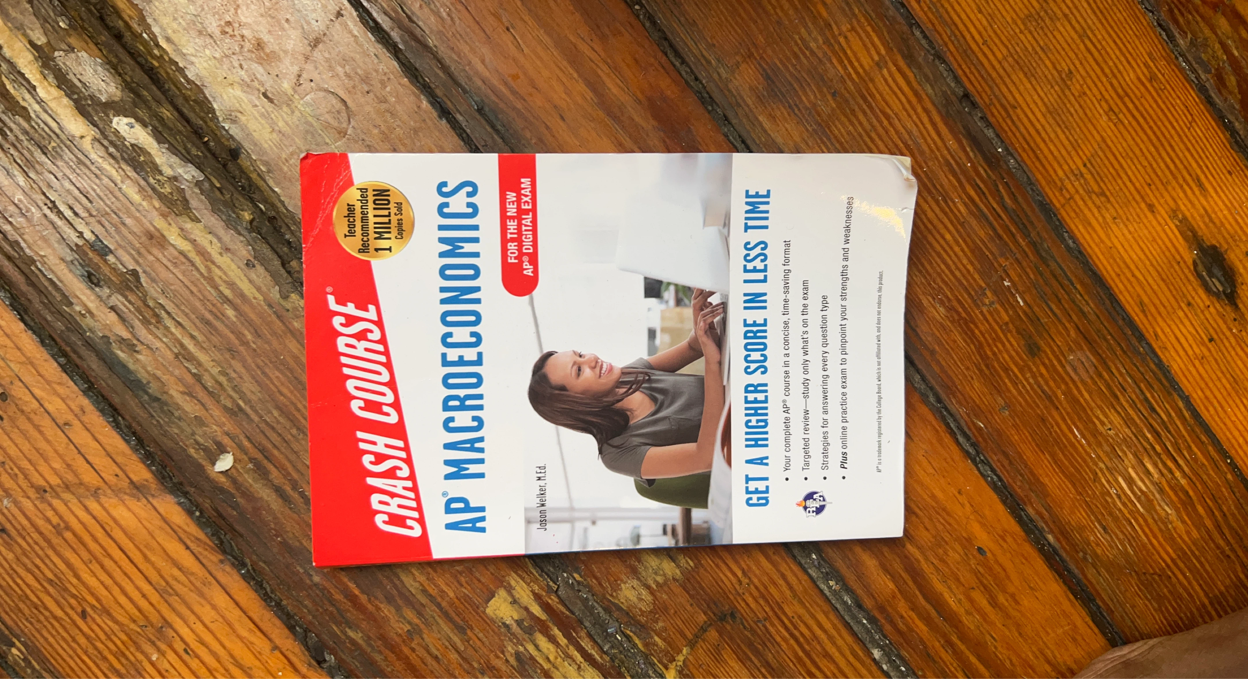 Crash Course AP Macroeconomics Book