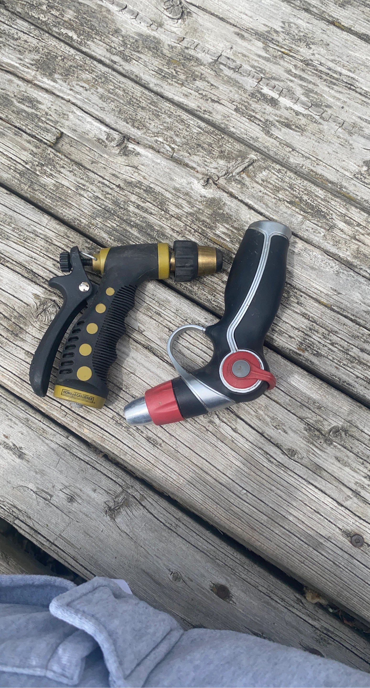 Set of 2 Garden Hose Nozzles