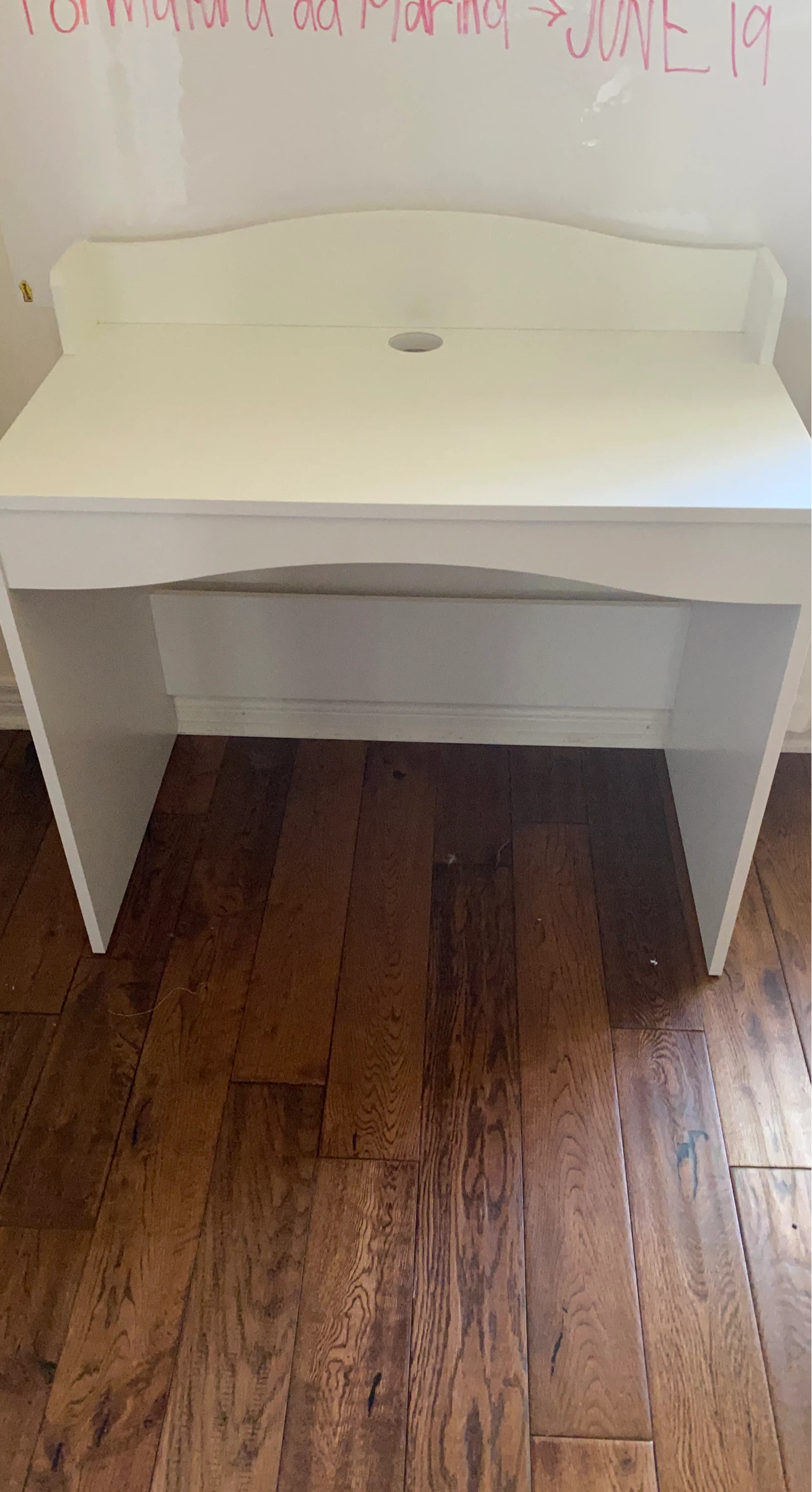 White Kids Desk with Cable Hole