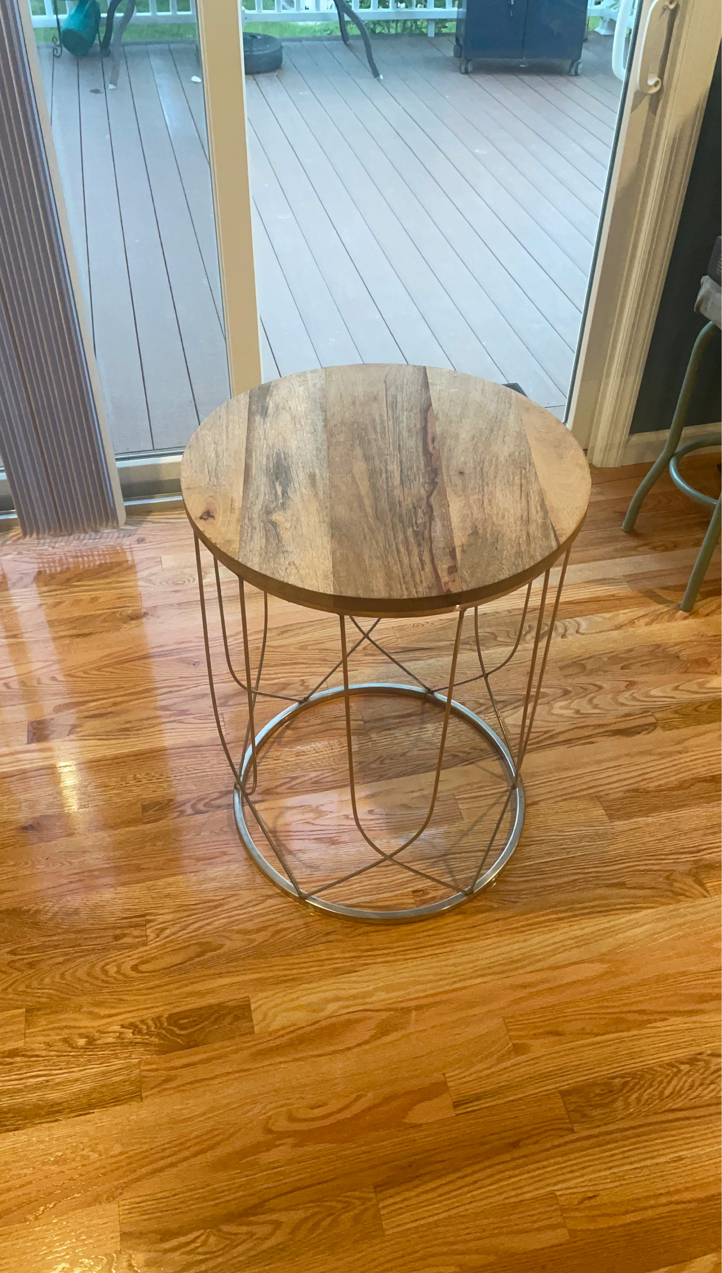 Round Wood Top Side Table with Metal Wire Base