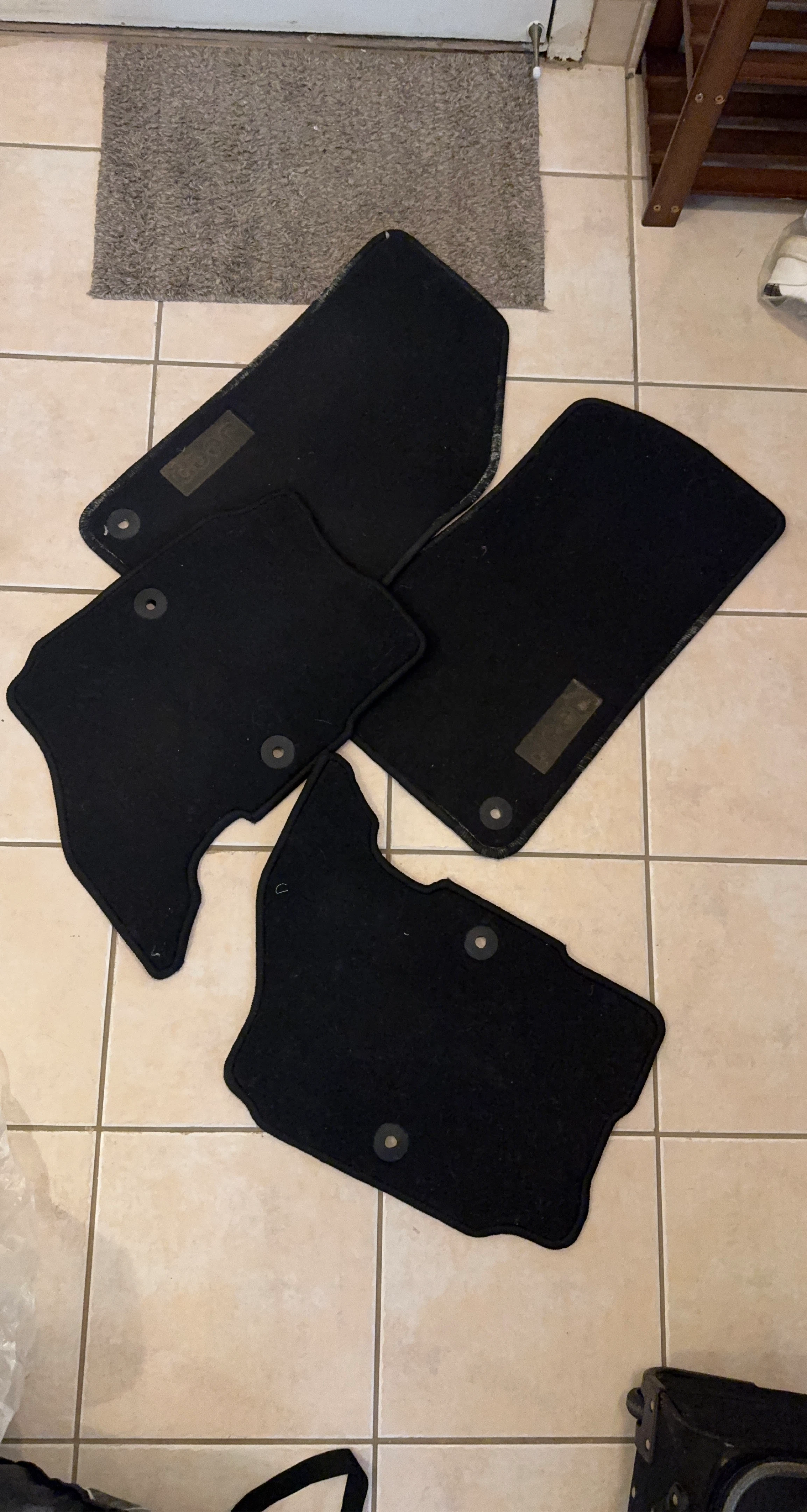 Set of 4 Black Floor Mats for Jeep Sahara