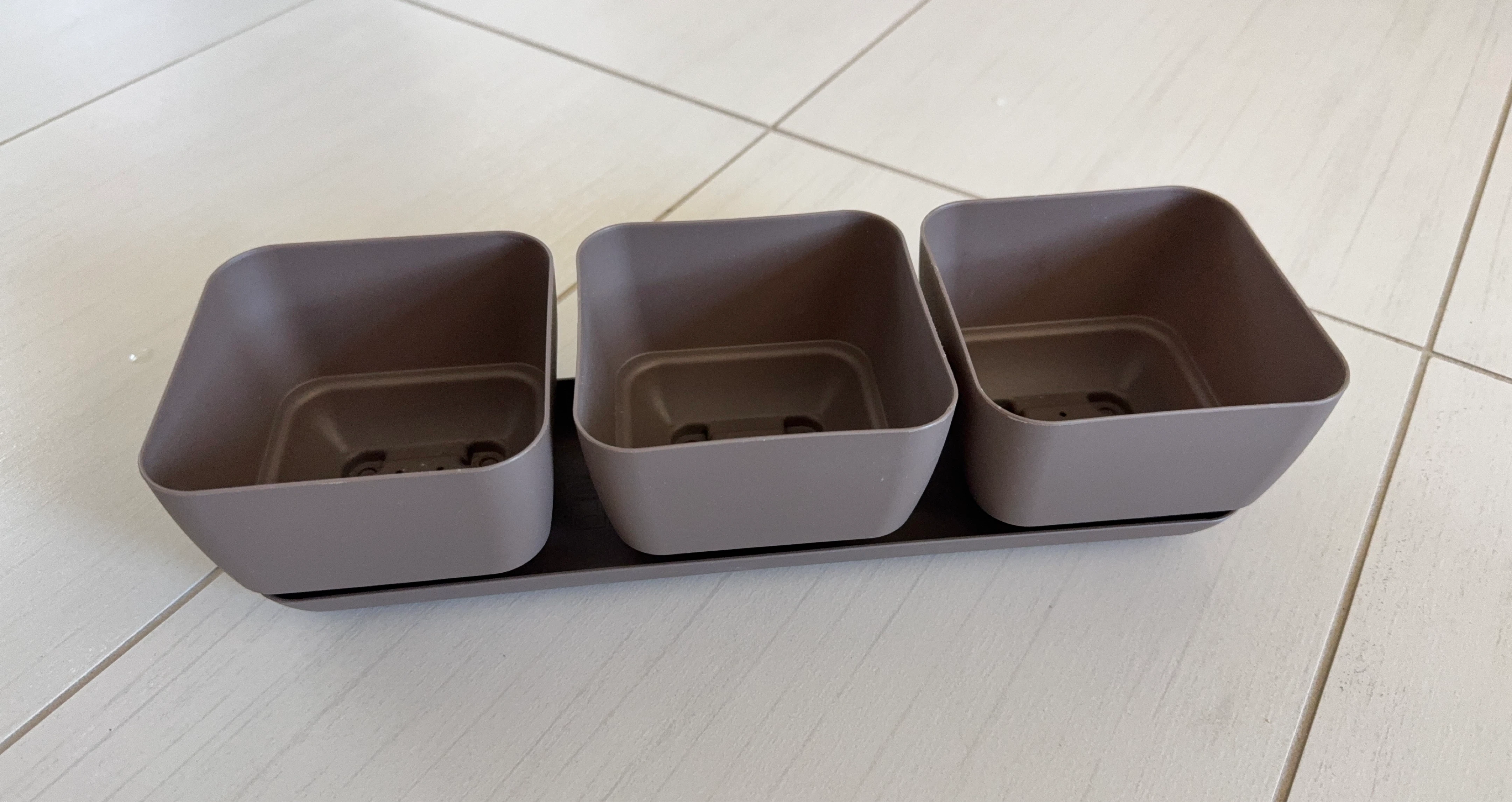 Set of 3 Brown Square Planters with Drip Tray