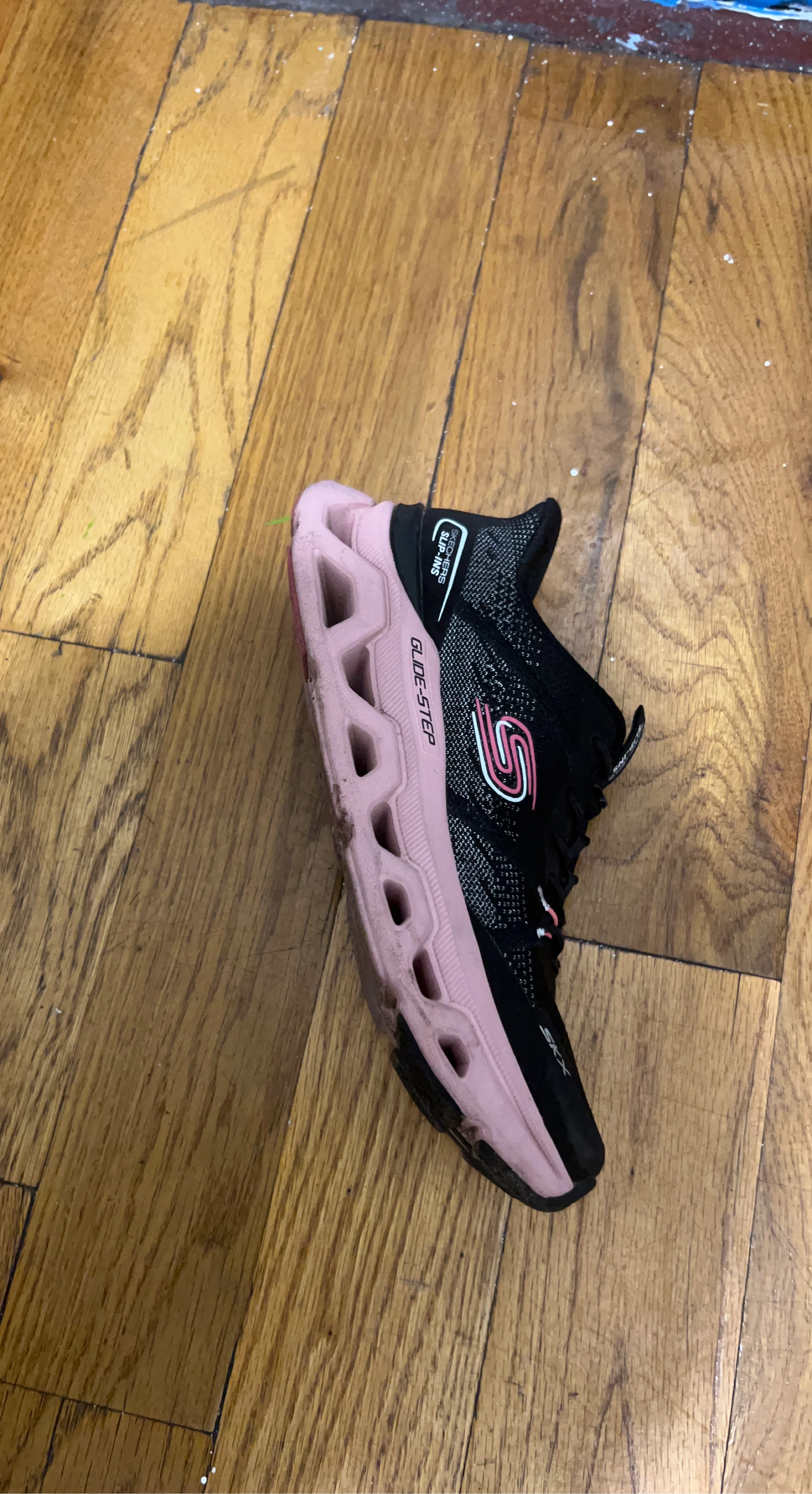 Skechers Glide-Step Slip-ins Black & Pink Athletic Shoe