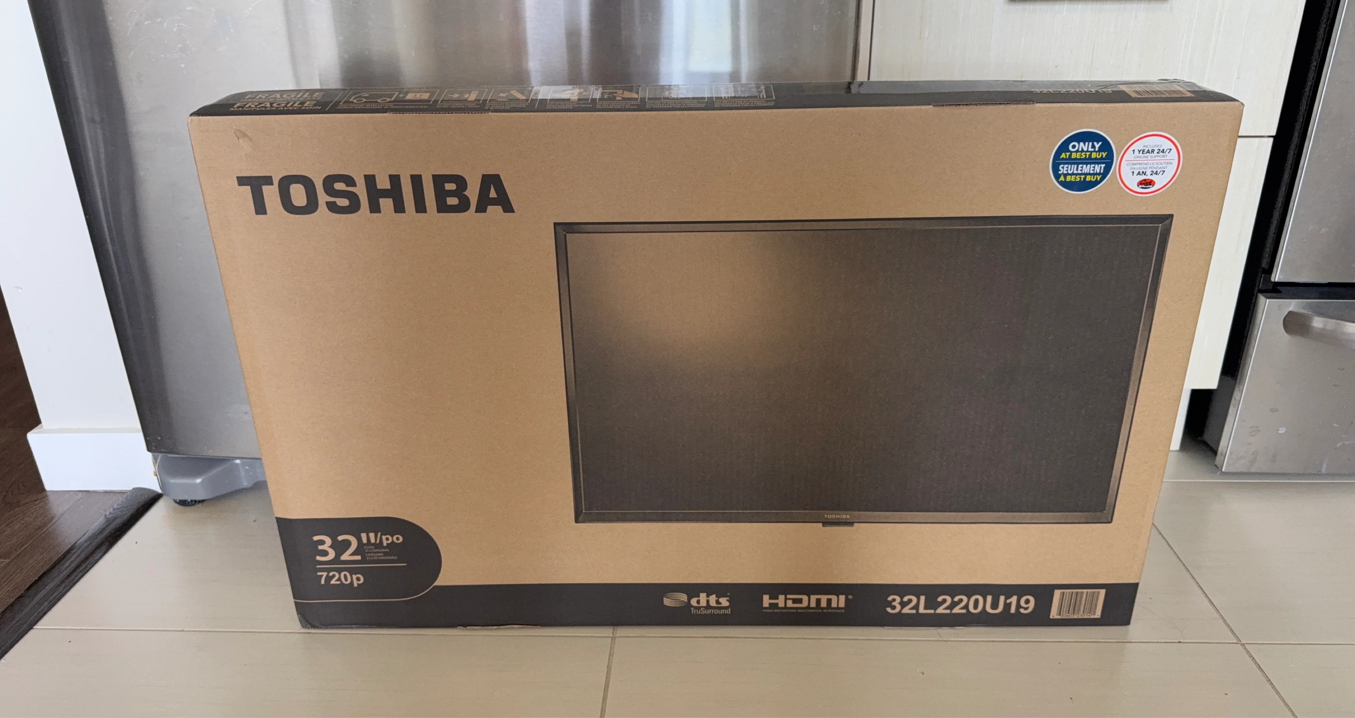 Brand New Toshiba 32" 720p LED TV (Model: 32L220U19)