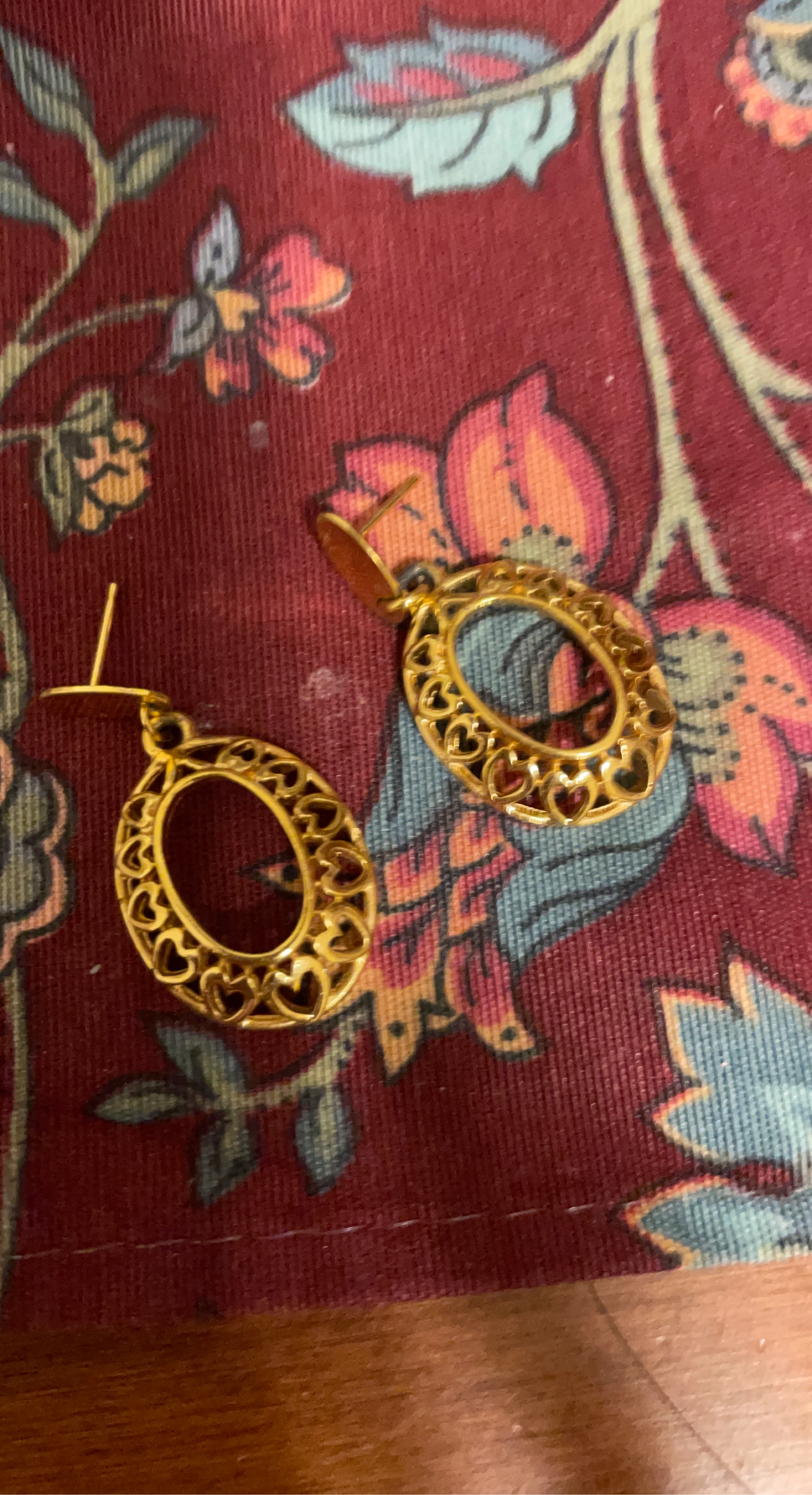 Gold Tone Oval Earrings with Heart Cutouts