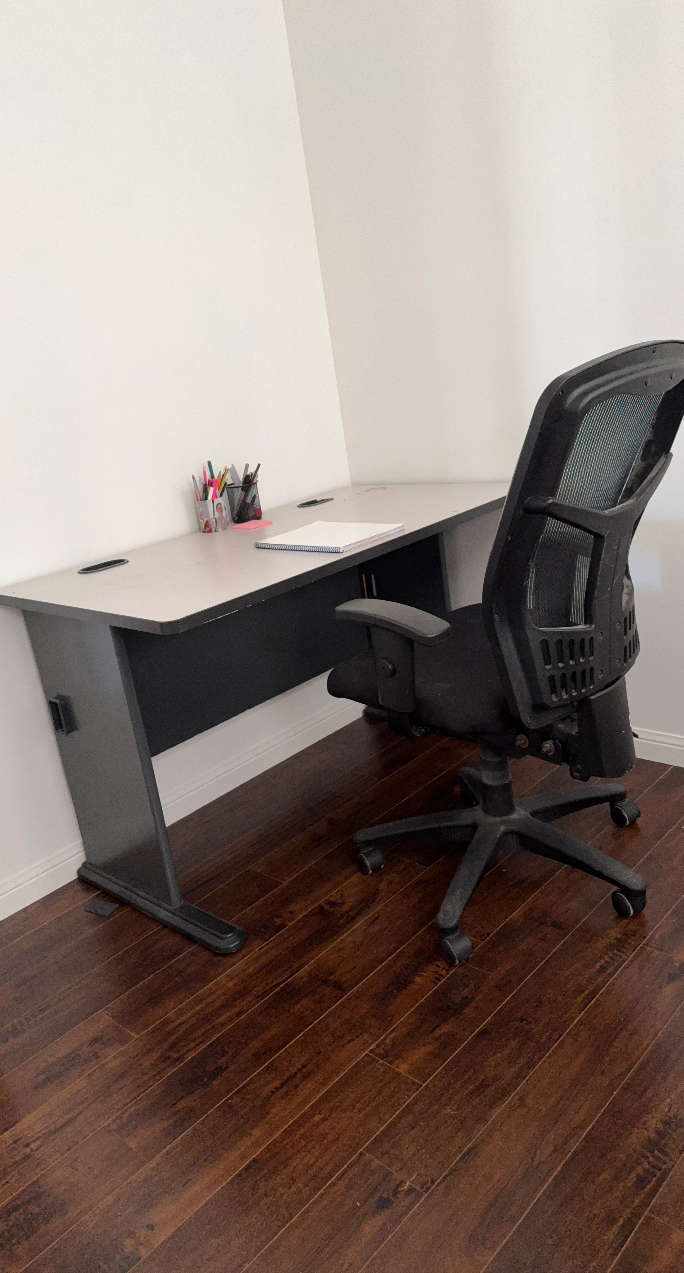 Heavy duty Black Office Desk and Chair