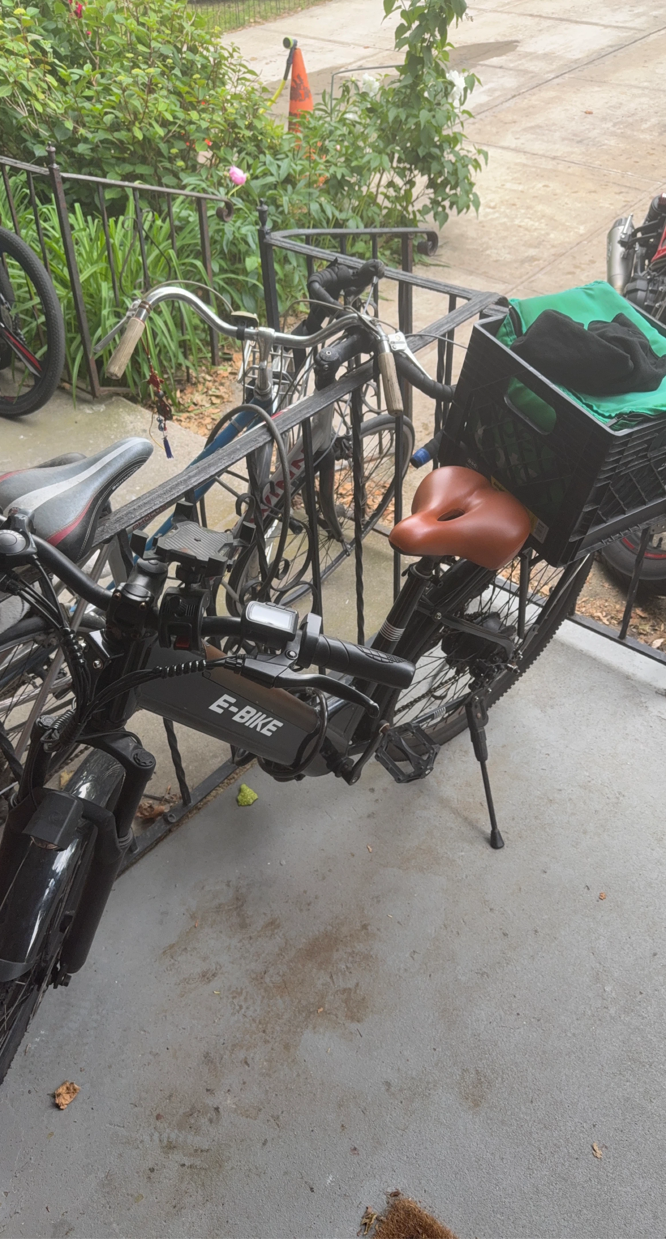 E-BIKE Electric Bicycle with Basket