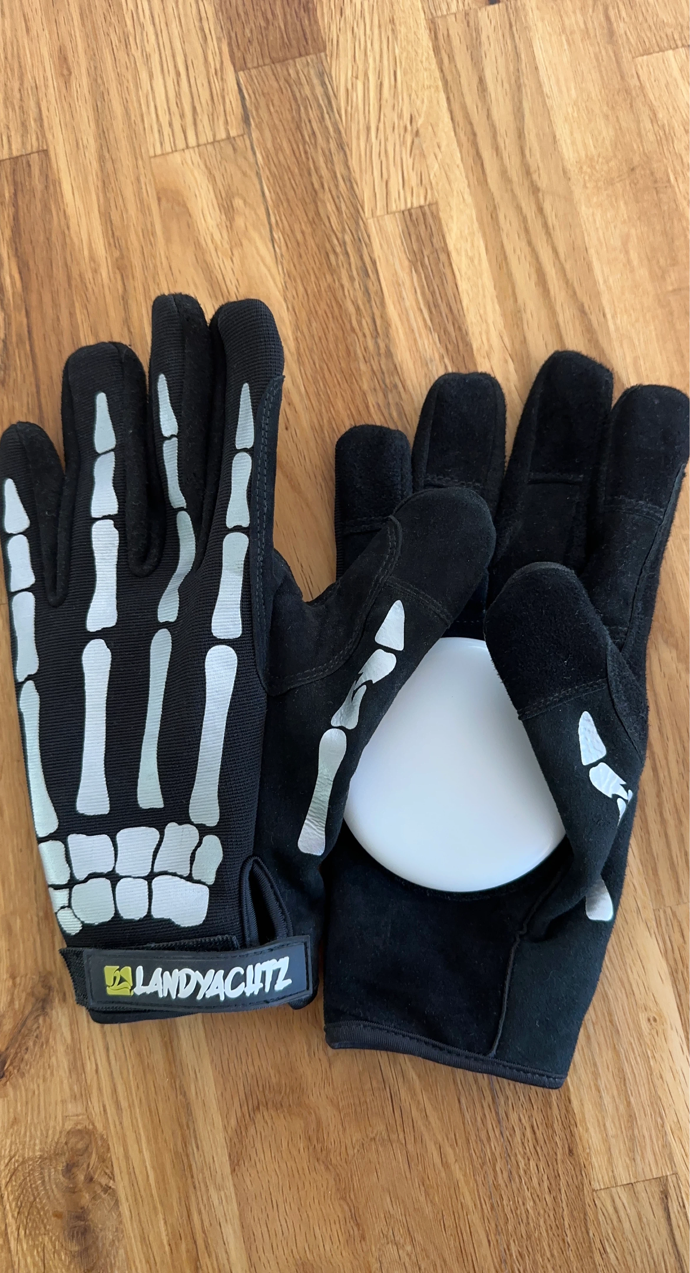 Landyachtz Skeleton Gloves
