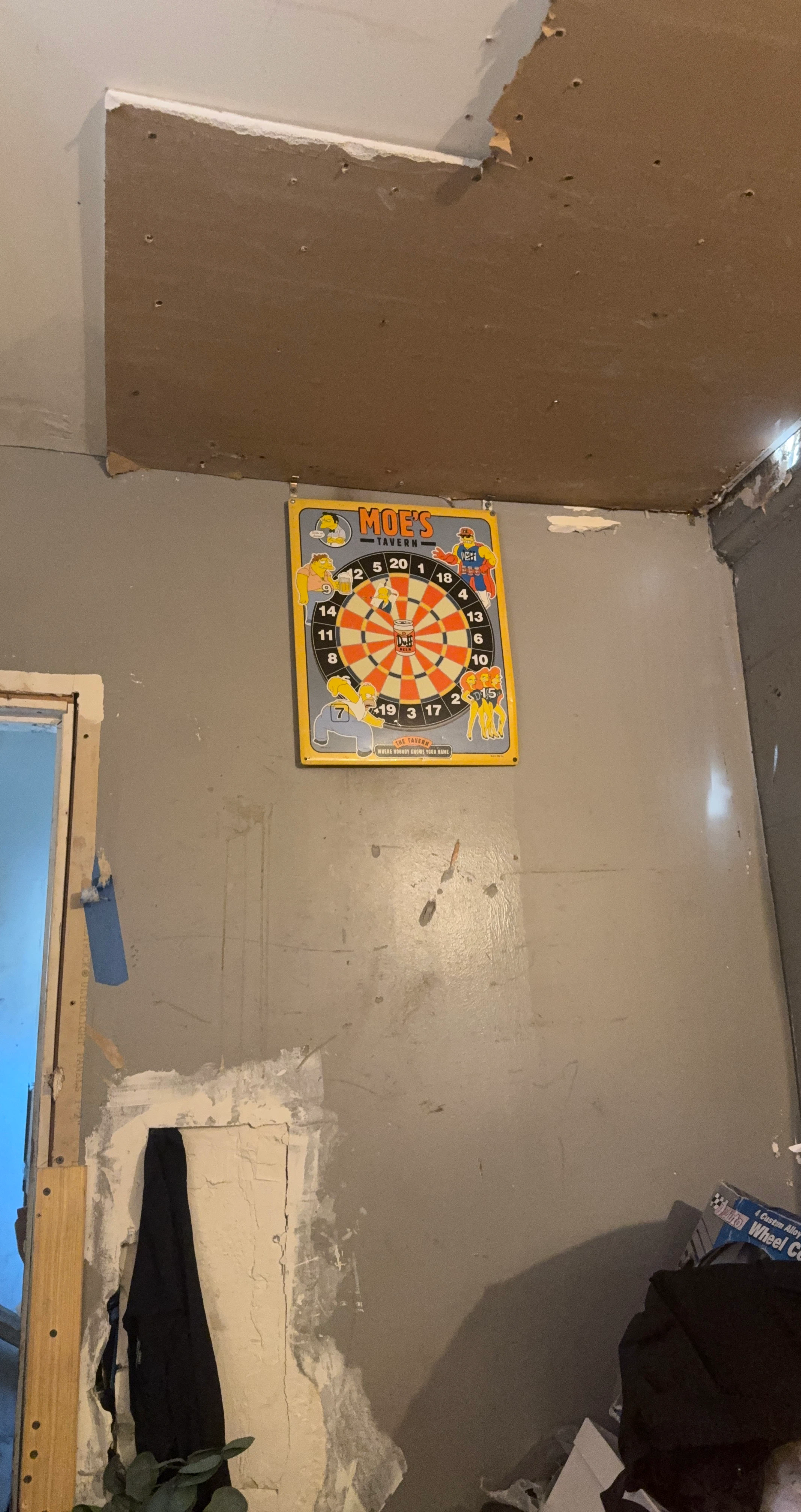 Moe's Tavern Dartboard