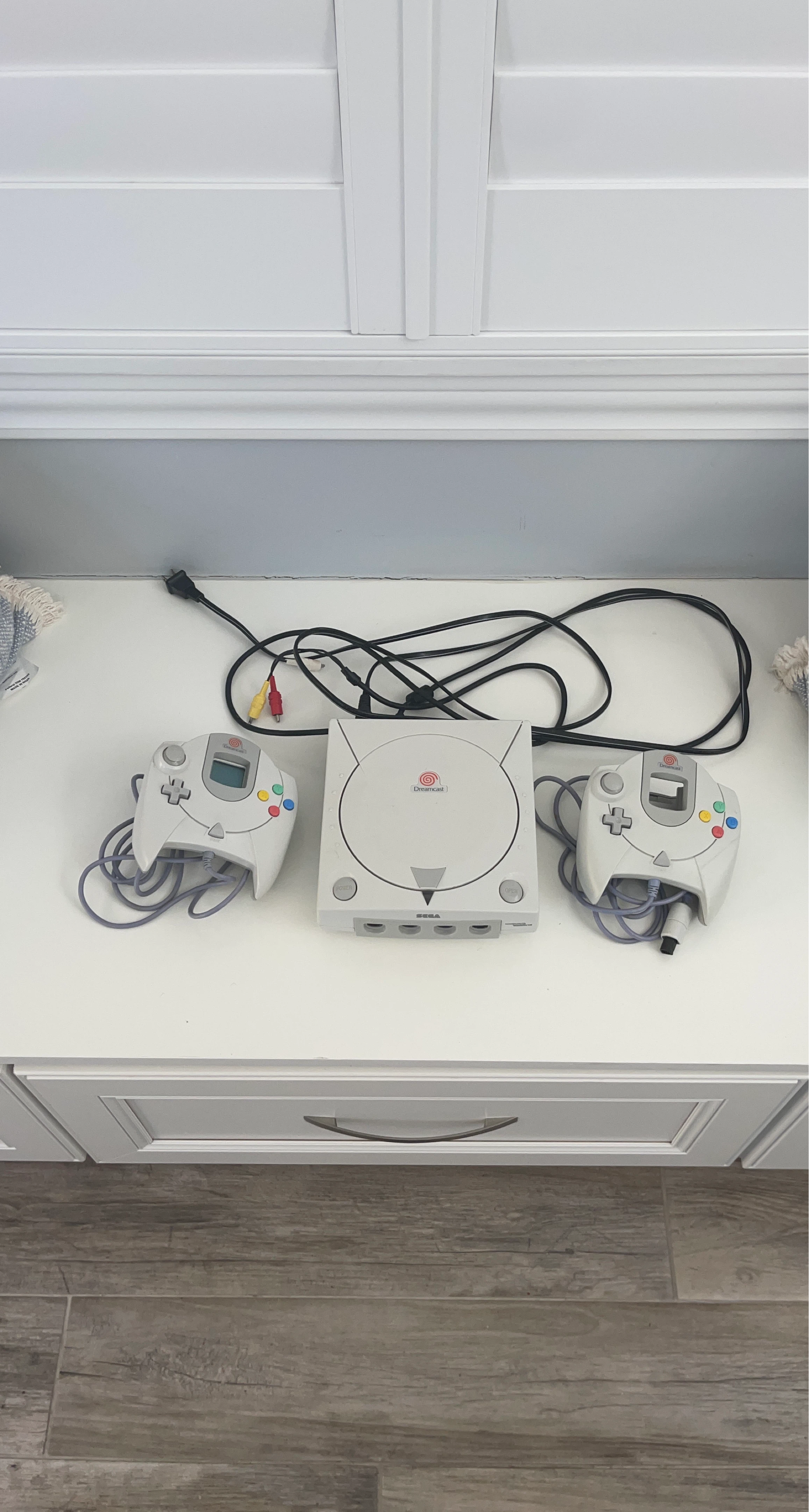 SEGA Dreamcast Console with 2 Controllers