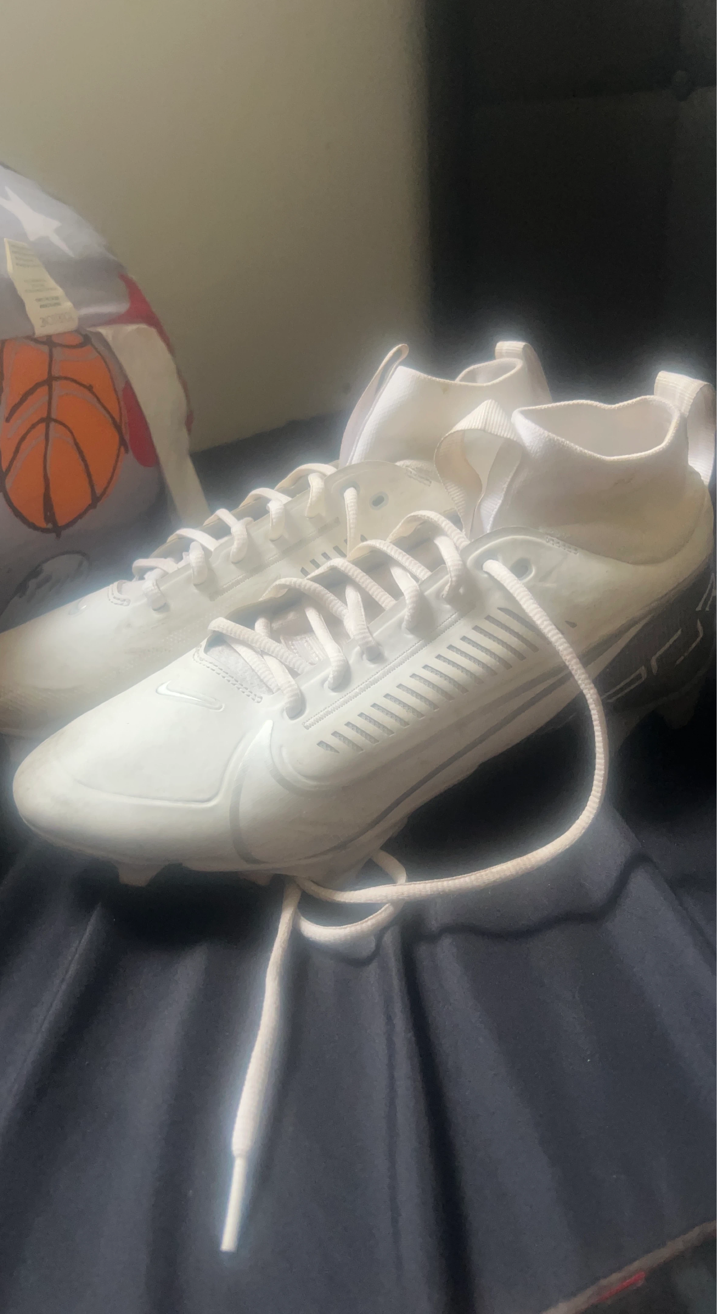 Nike Men's White Football Cleats