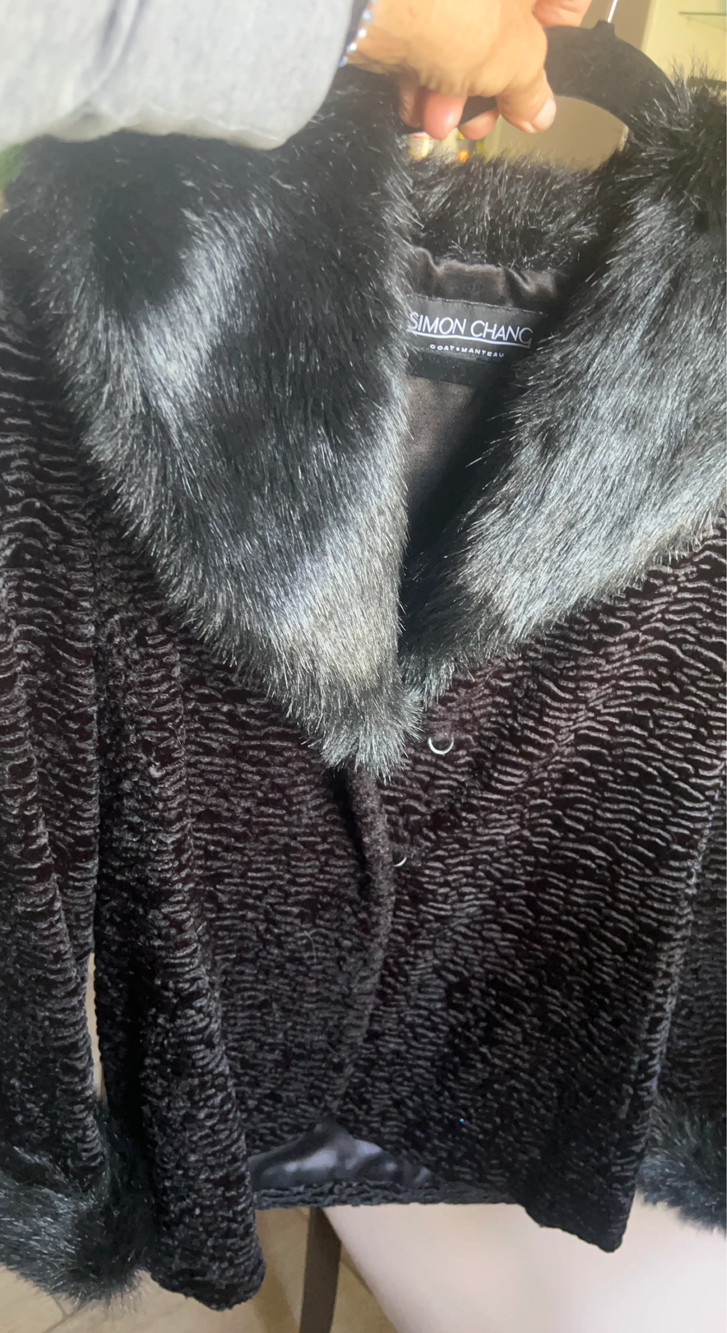SIMON CHANG Faux Fur Coat