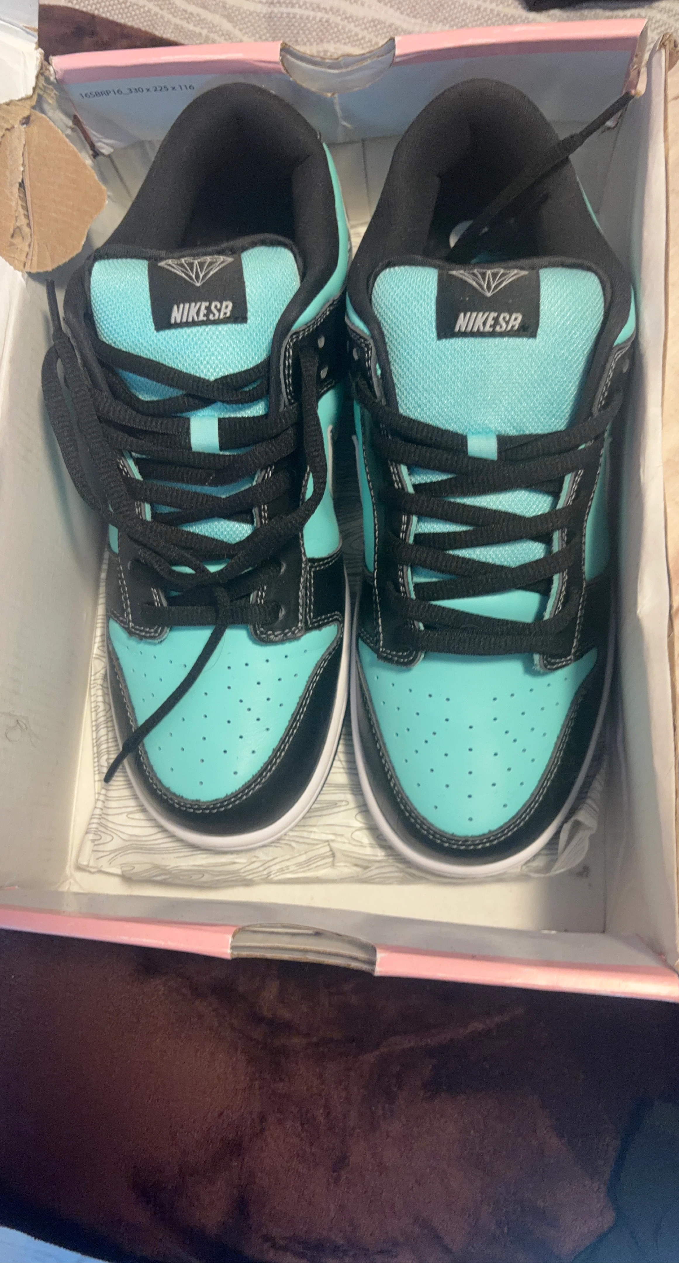 Nike SB Diamond Dunk Low