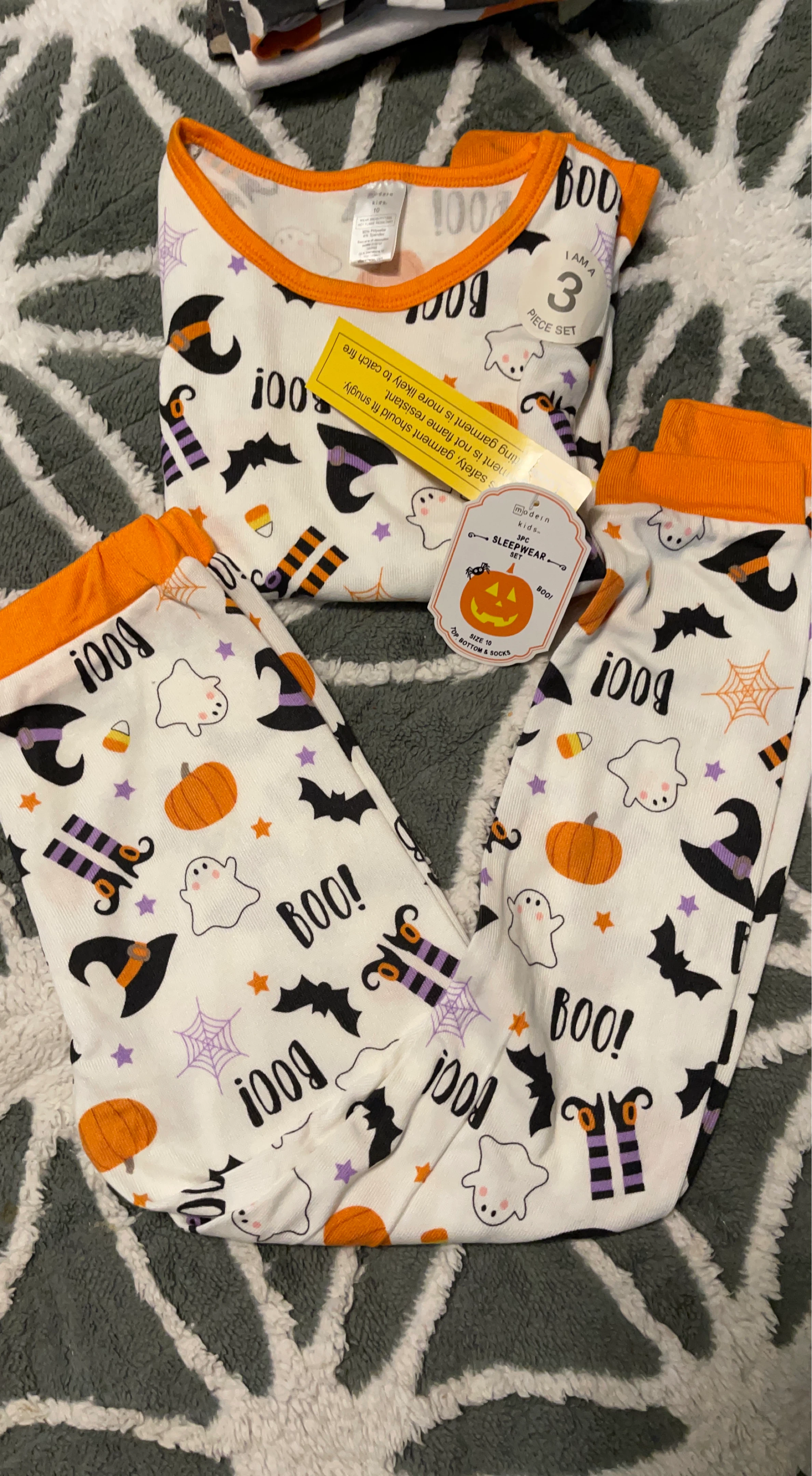 Modern Kids Halloween Pajama Set Size 10
