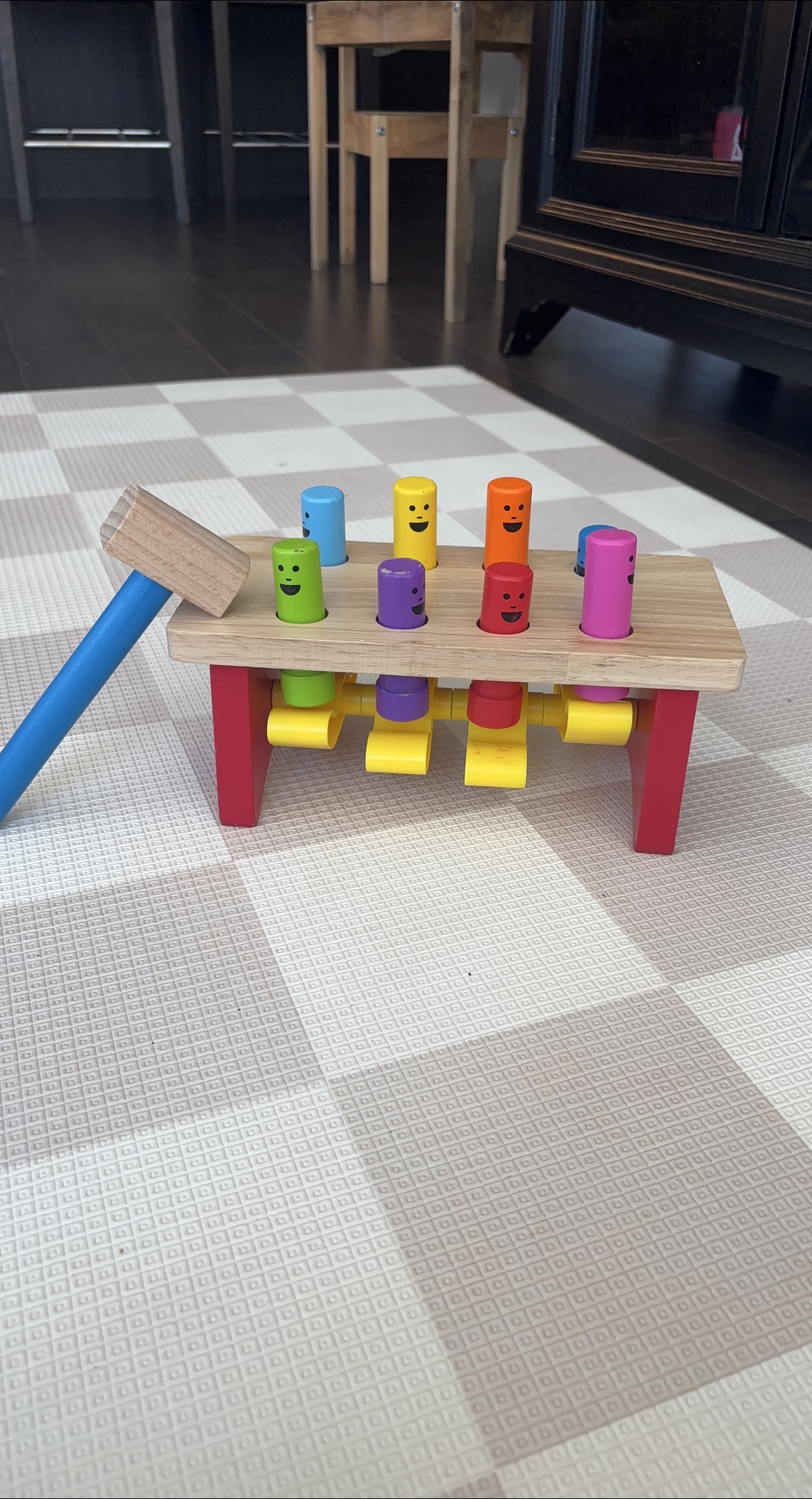 Melissa and DougWooden Peg Toy with Hammer