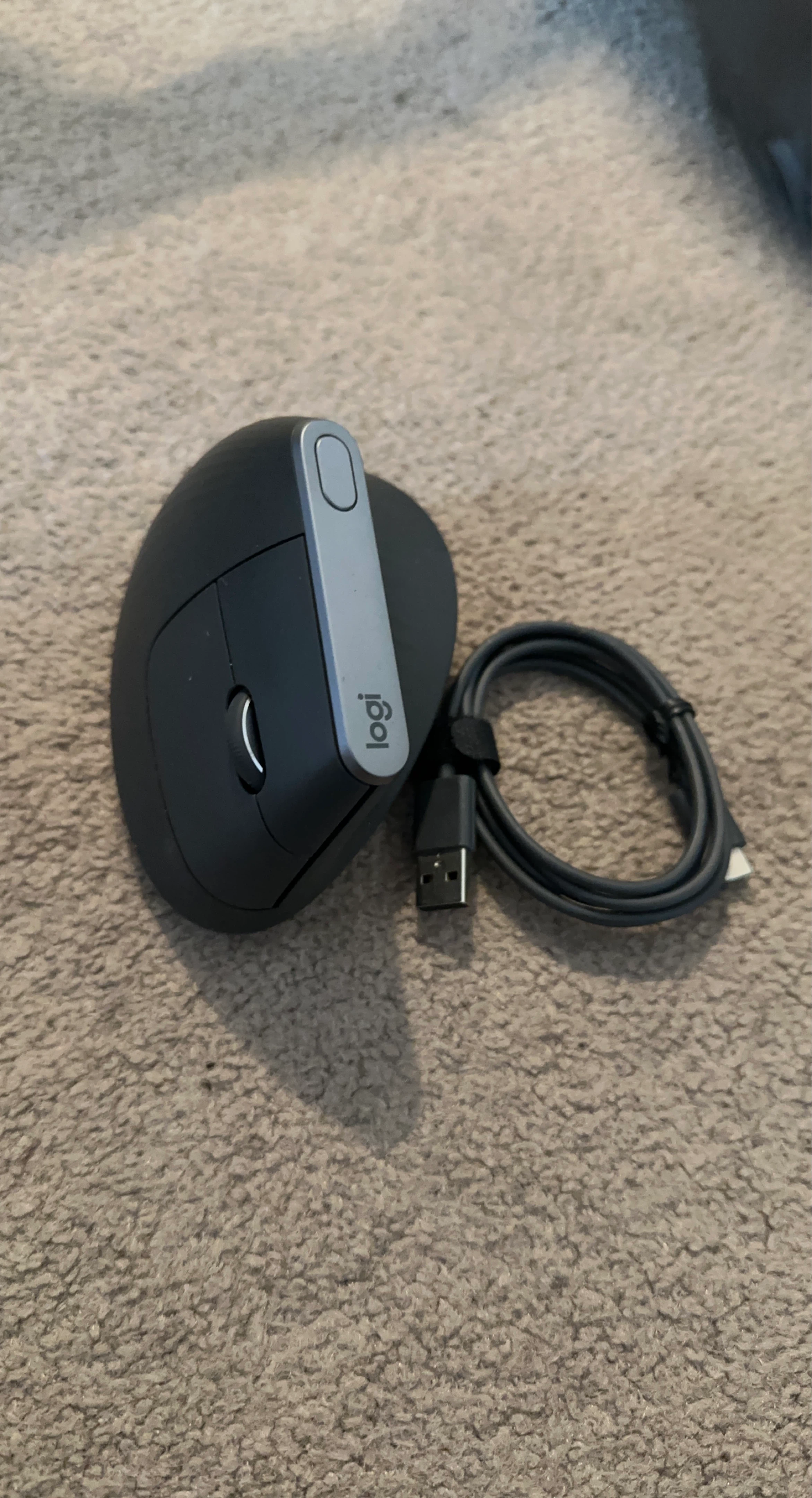 Logi MX Vertical Wireless Mouse