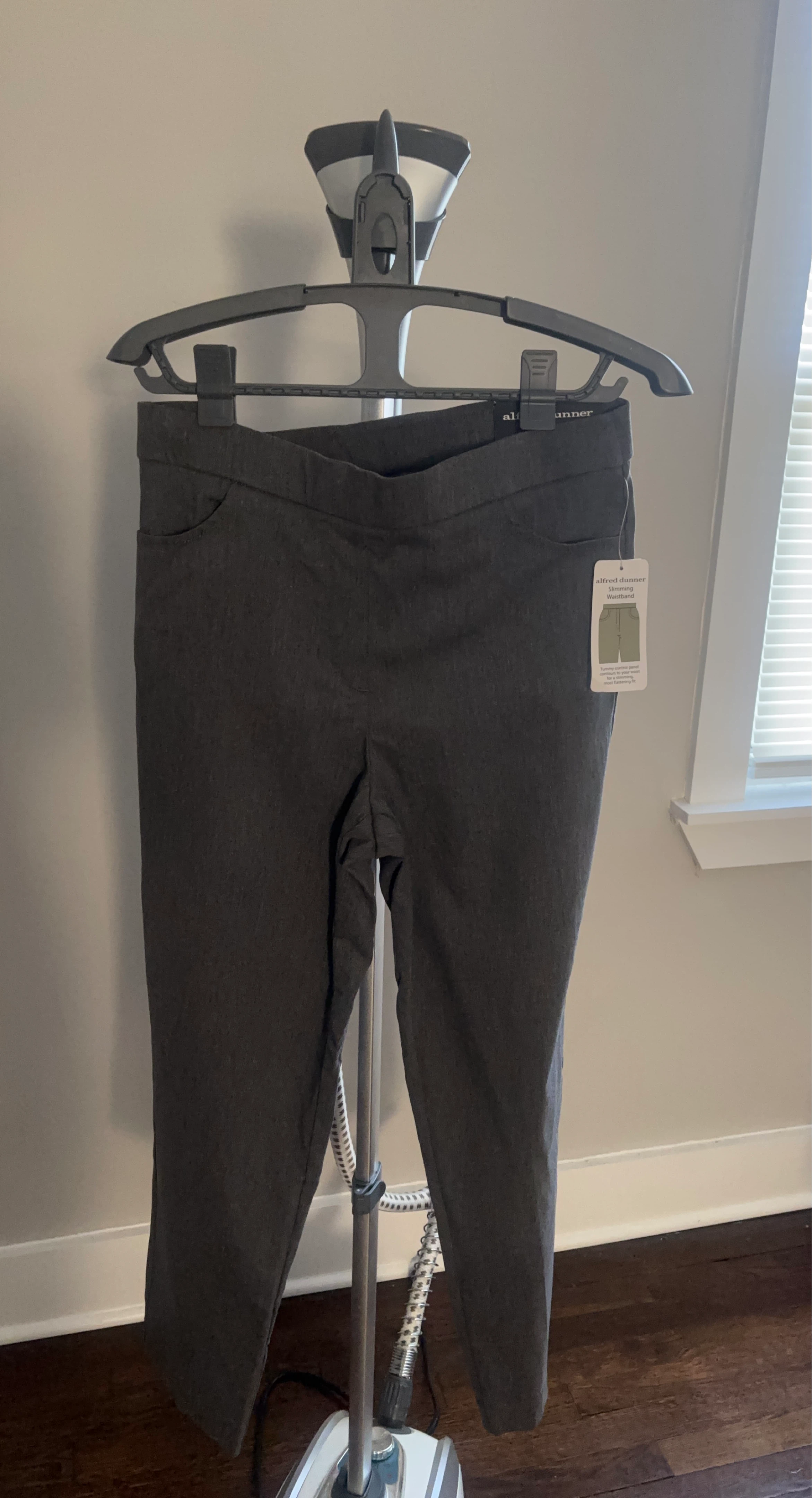 New Alfred Dunner Allure Slimming Waistband Pants - Size 8P