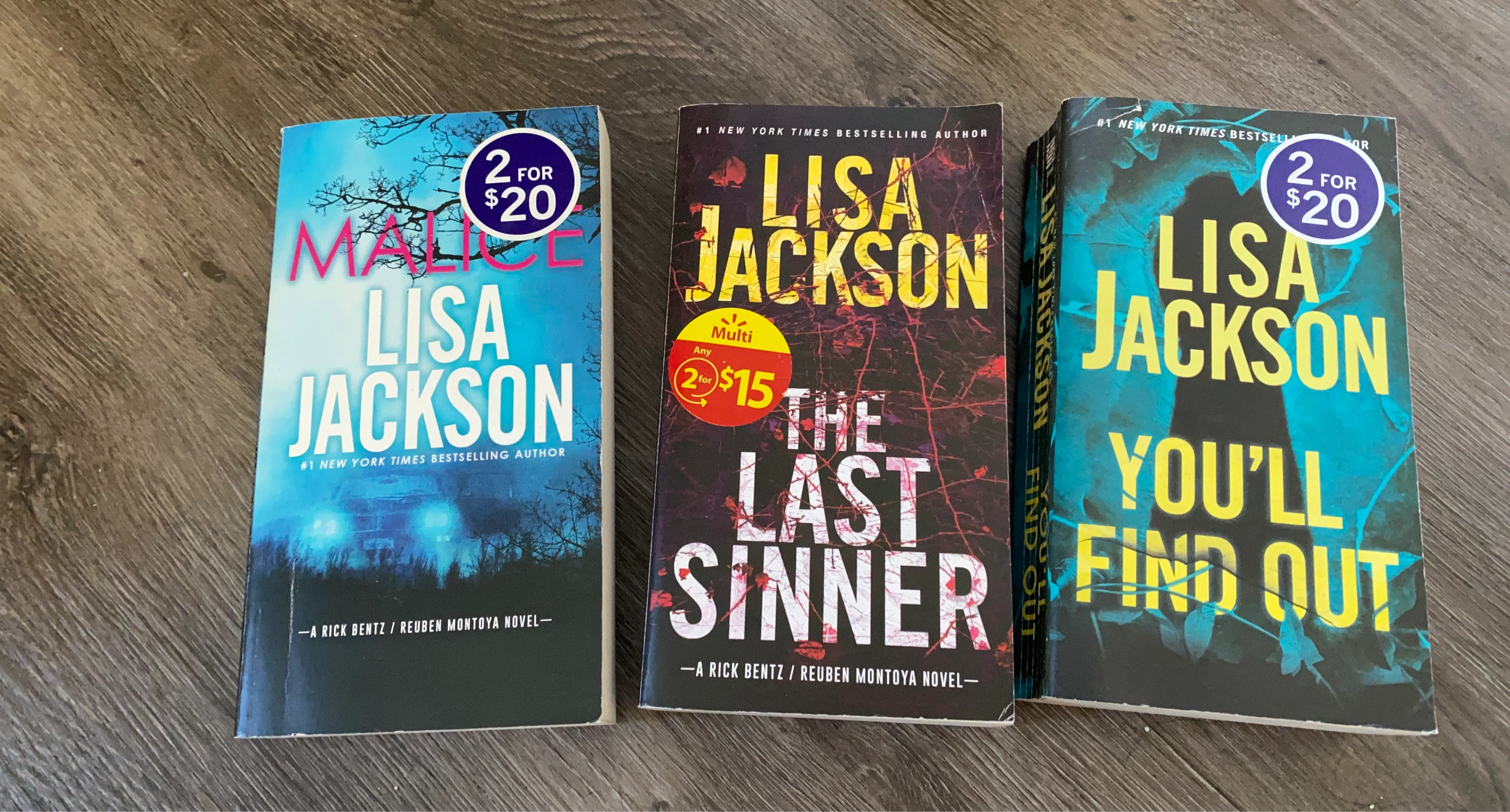 Lisa Jackson Paperback Novels - 3 Book Bundle