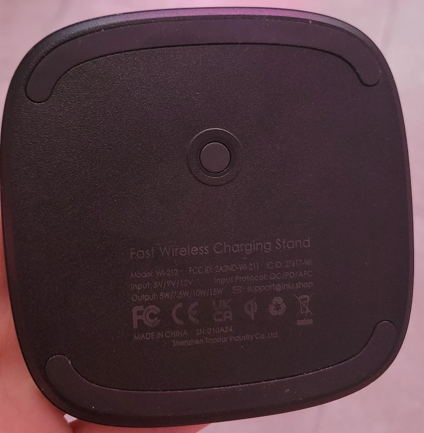 Iniu Fast Wireless Charging Stand - photo 2