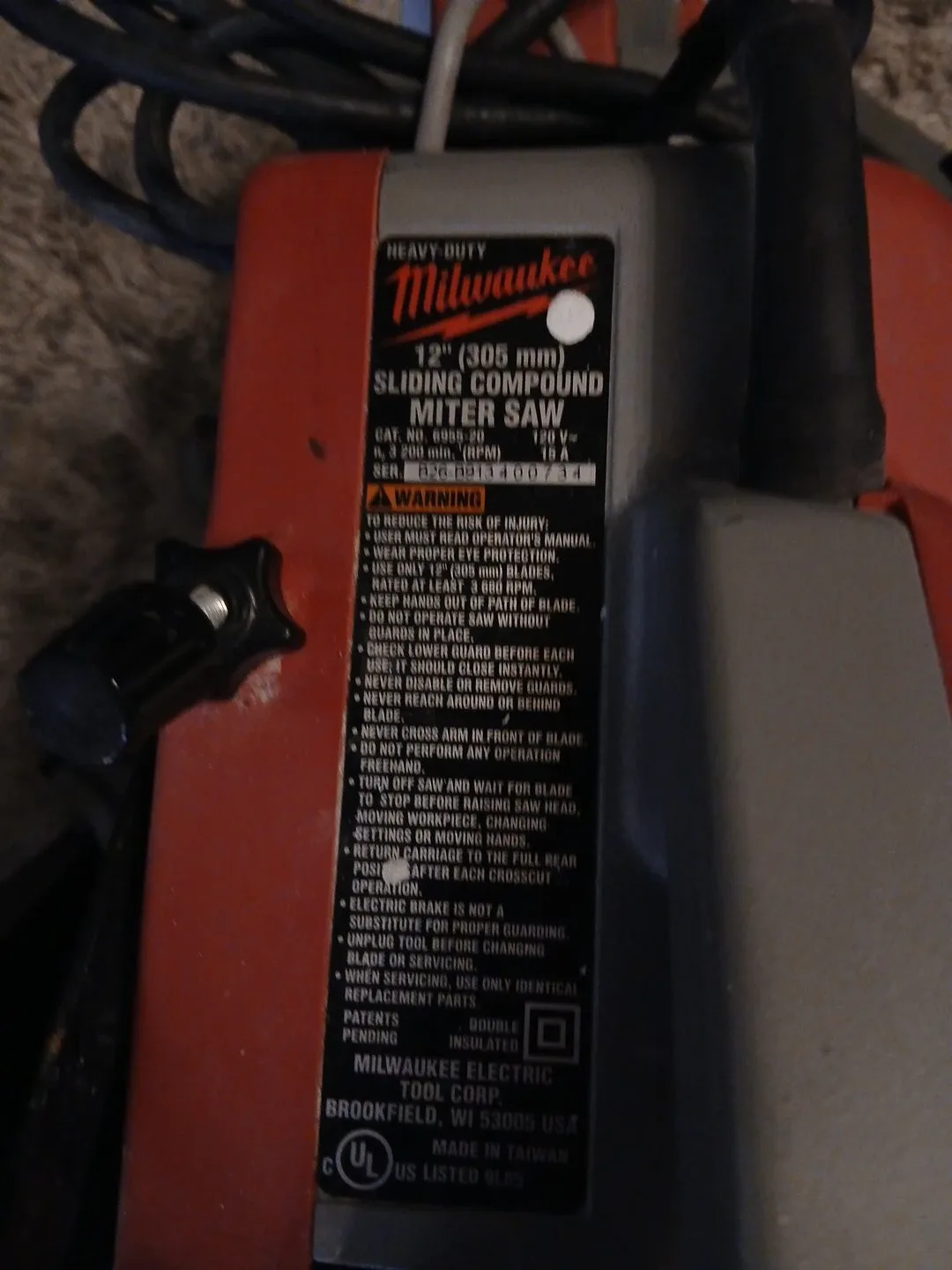 Milwaukee 12" Sliding Compound Miter Saw