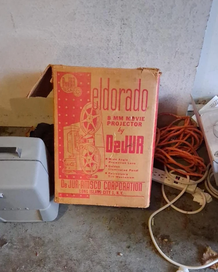 DeJur Eldorado 8mm Movie Projector